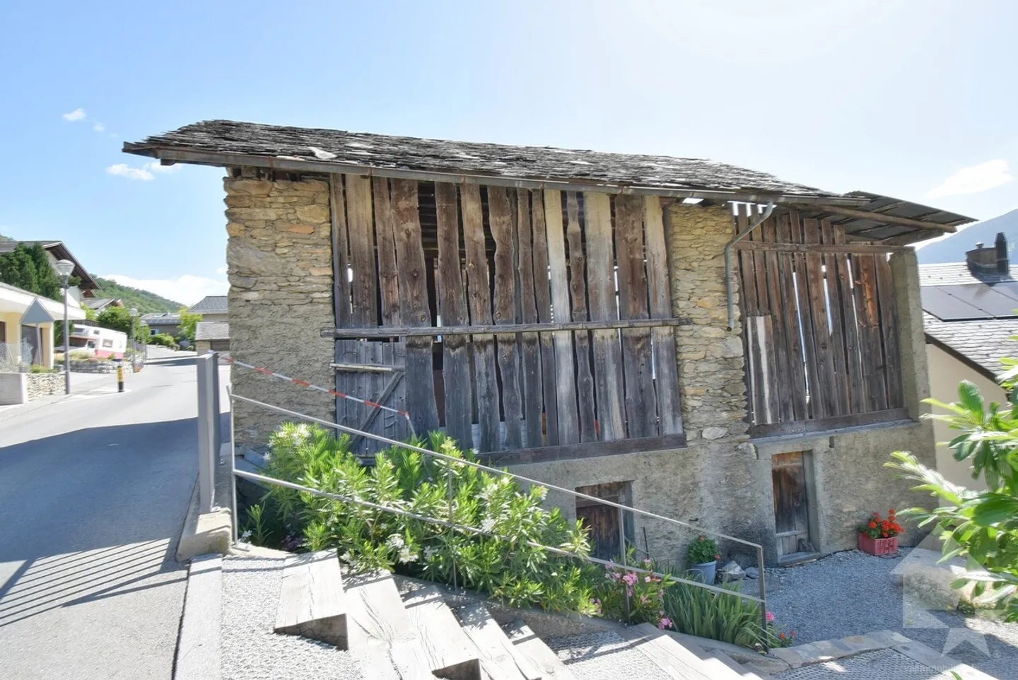 Appartement de 4.5 pièces avec une grange, un jardin + 2 grandes caves - Photo 12 sur 13