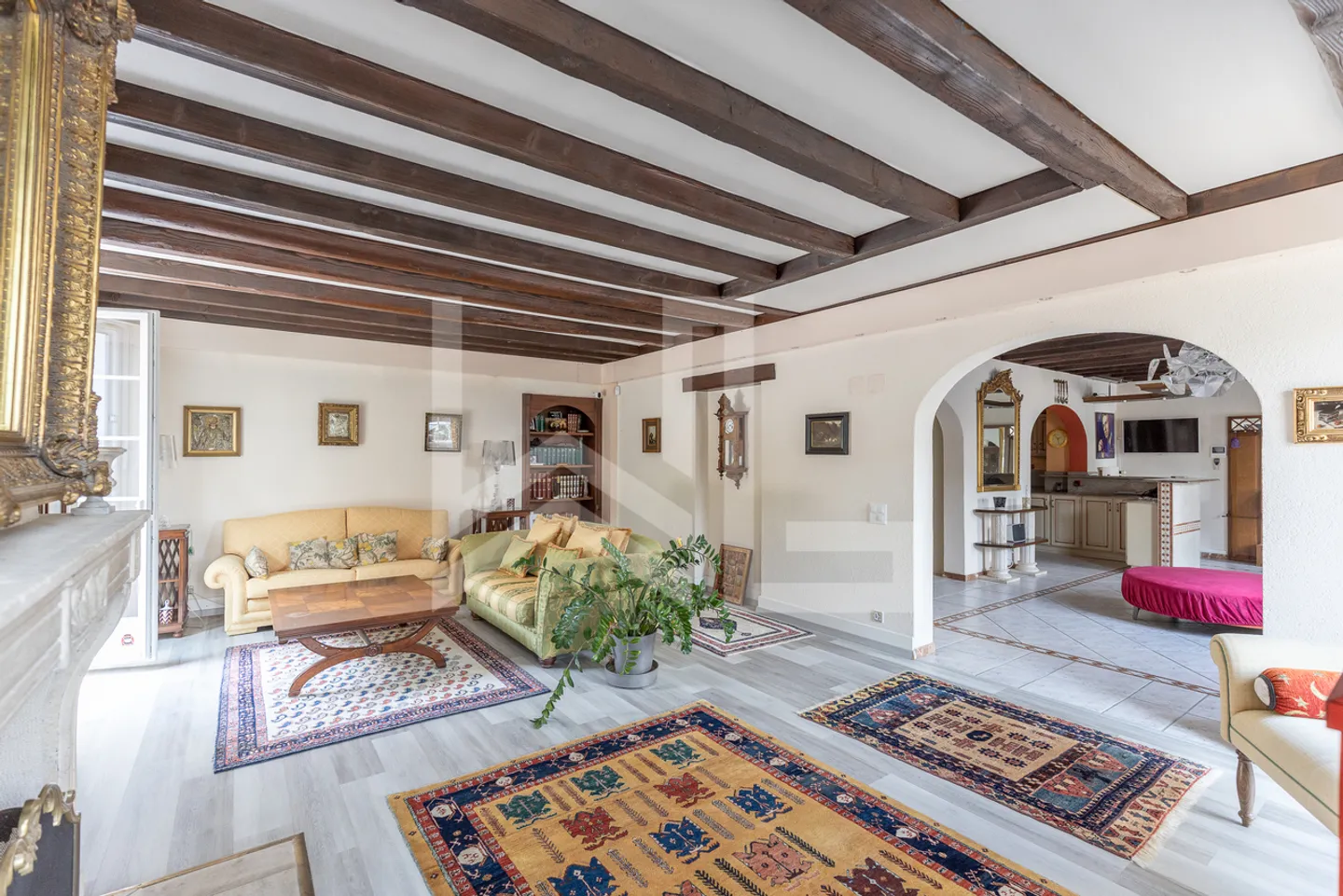 Superb character bastide on the heights of Nyon - Photo 4 of 13