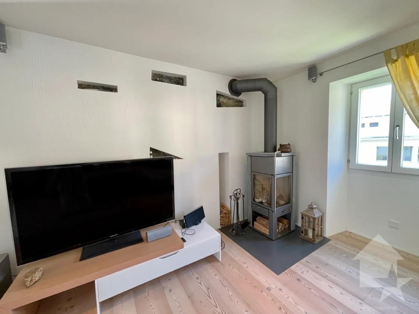 Old house partially transformed: 1 duplex and 1 level to be developed - Photo 5 of 13
