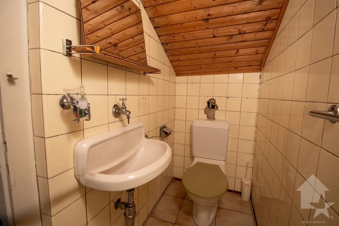 Immeuble à rénover de 3 appartements au coeur de Martigny - Foto 10 von 13