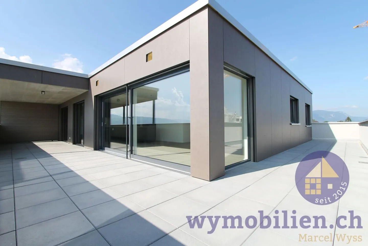 Attico esclusivo con 4,5 stanze - grande terrazza - vista lontana - Foto 4 di 13