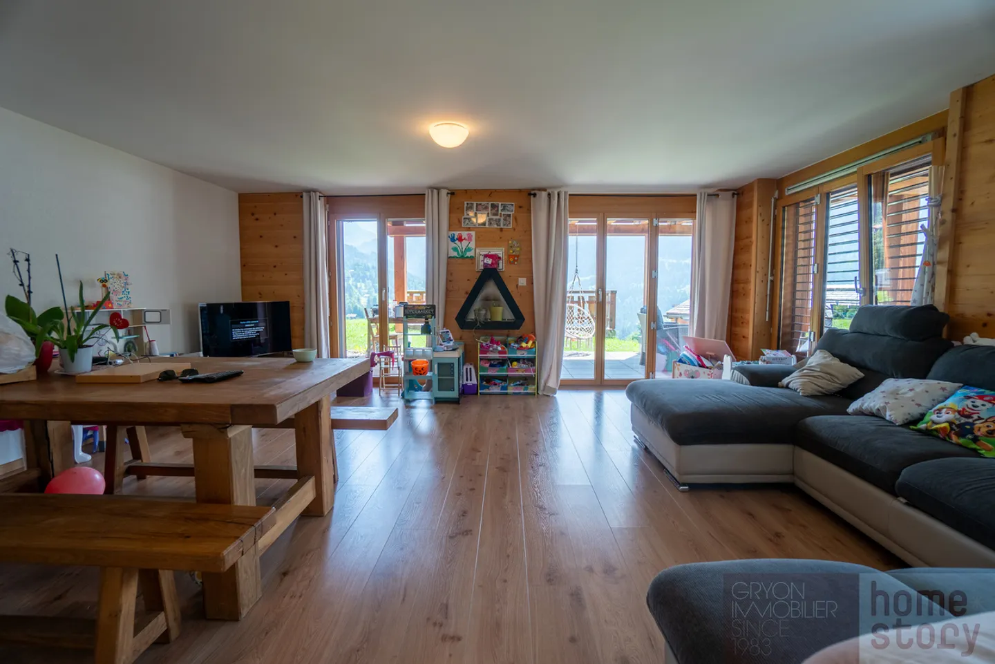 Appartamento luminoso di 3,5 locali con spazio esterno e vista a Barboleuse - Foto 2 di 13