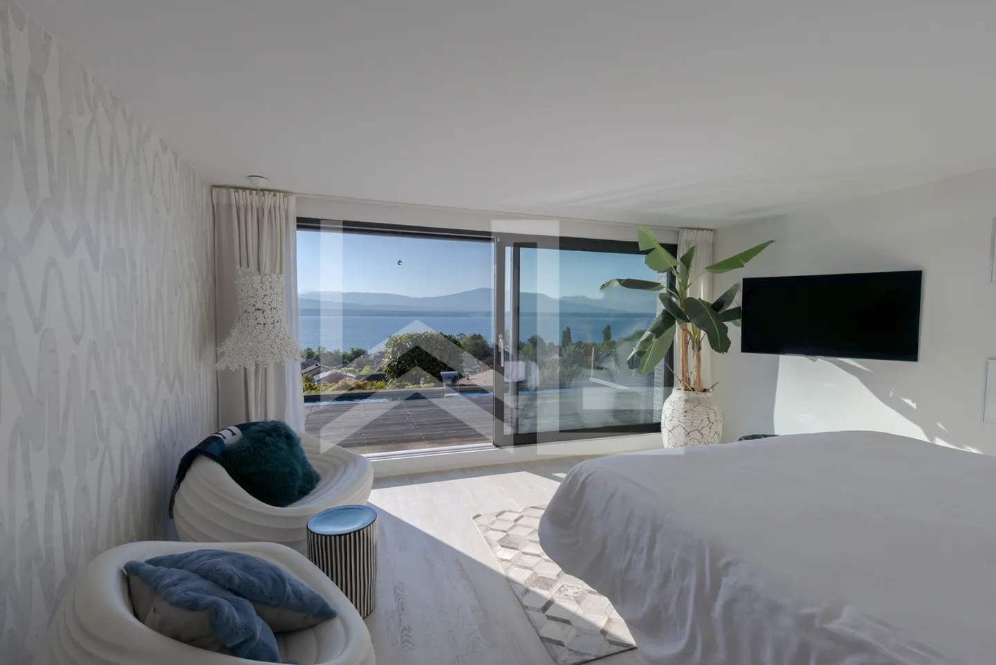 Propriété contemporaine d'exception - Vue panoramique lac - Photo 7 sur 13