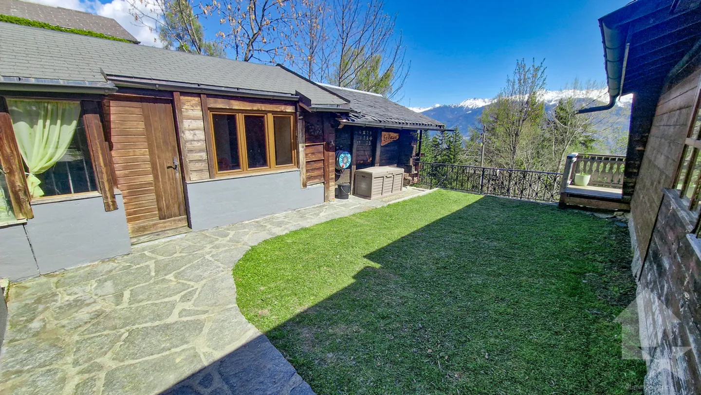 Chalet Charmant avec Vue Scénique - Photo 3 sur 13