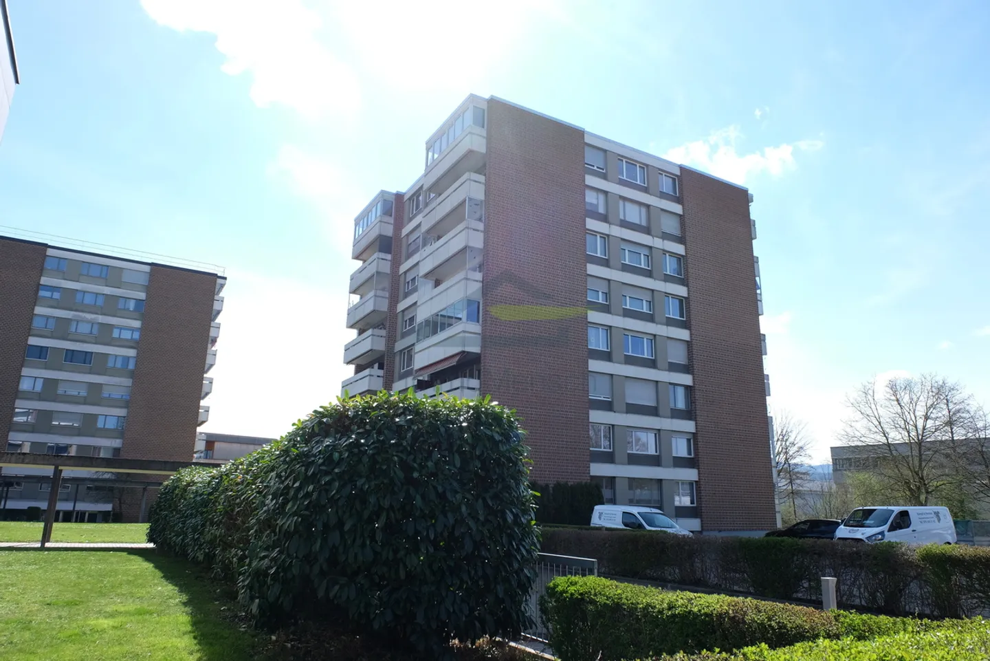 appartement spacieux et lumineux de 6,5 pièces au dernier étage avec vue dégagée - Photo 4 sur 13