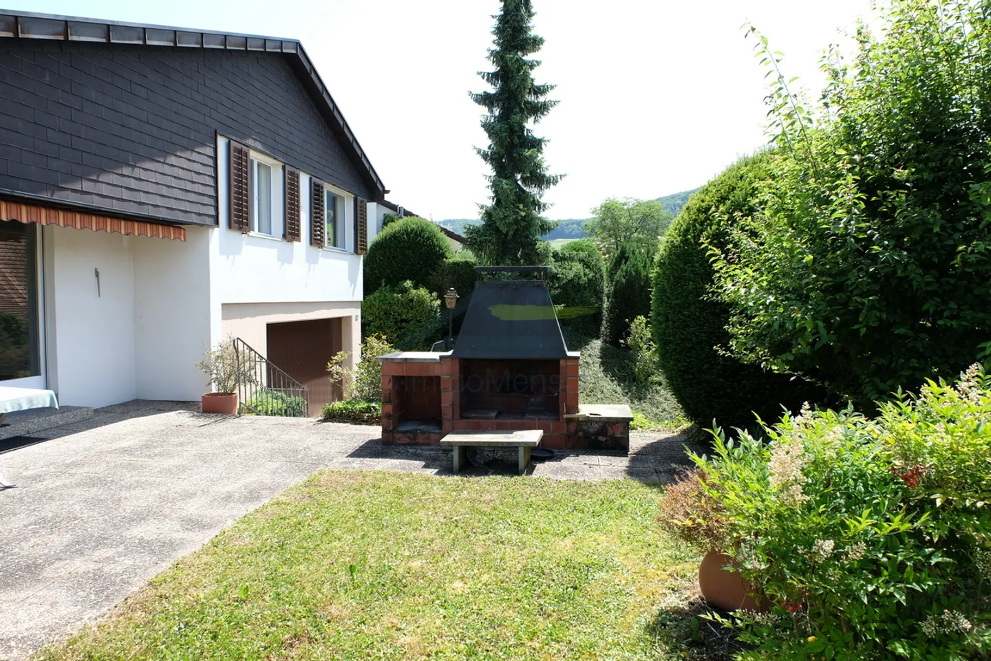 Detached single-family house with large garden and building reserve - Photo 5 of 13