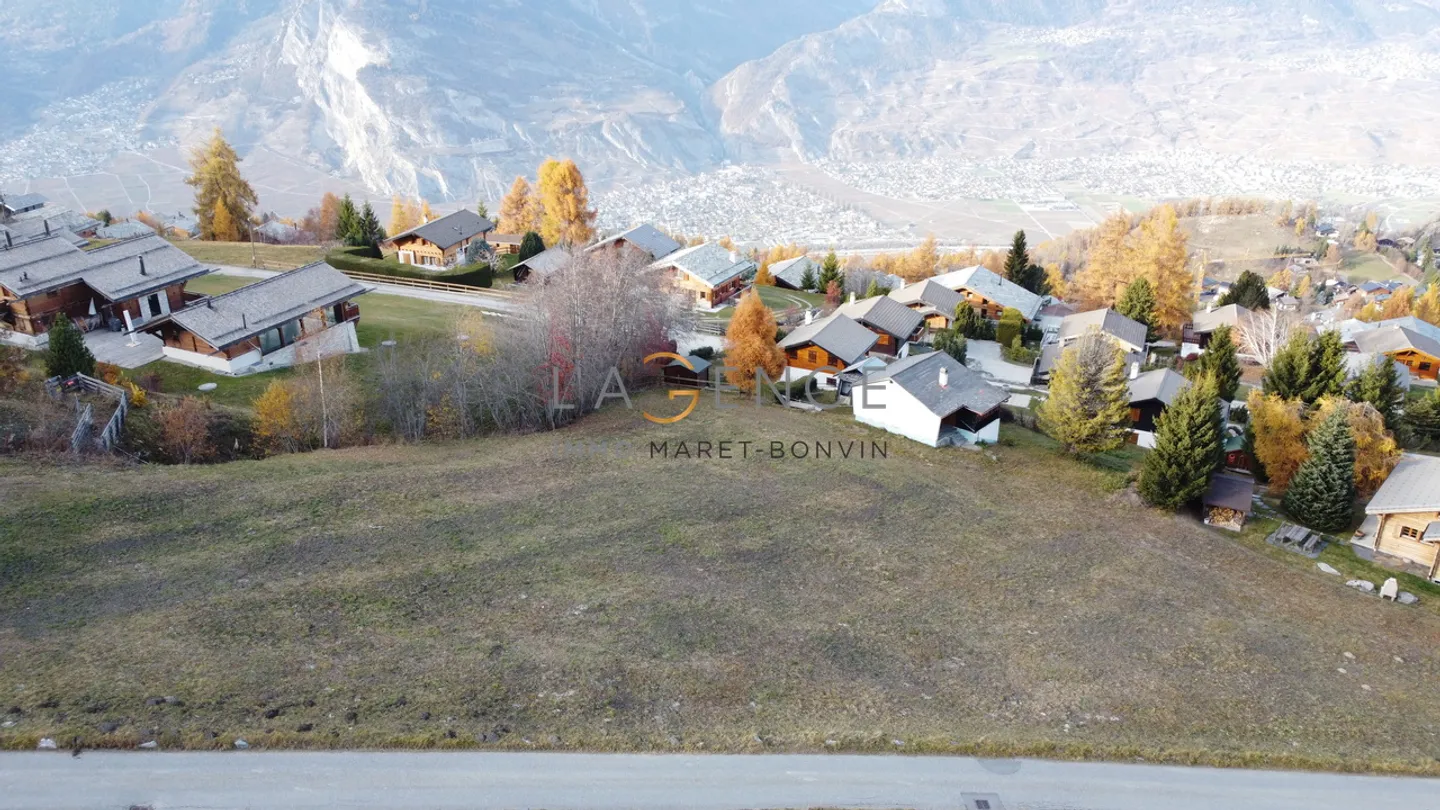 HAUTE NENDAZ - TERRENO EDIFICABILE DI 5'469 M2 - Foto 5 di 7