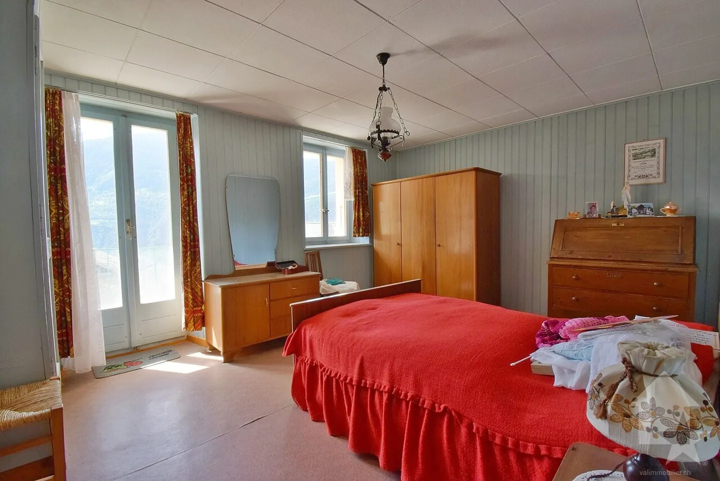 Appartement de 4.5 pièces avec une grange, un jardin + 2 grandes caves - Photo 4 sur 13