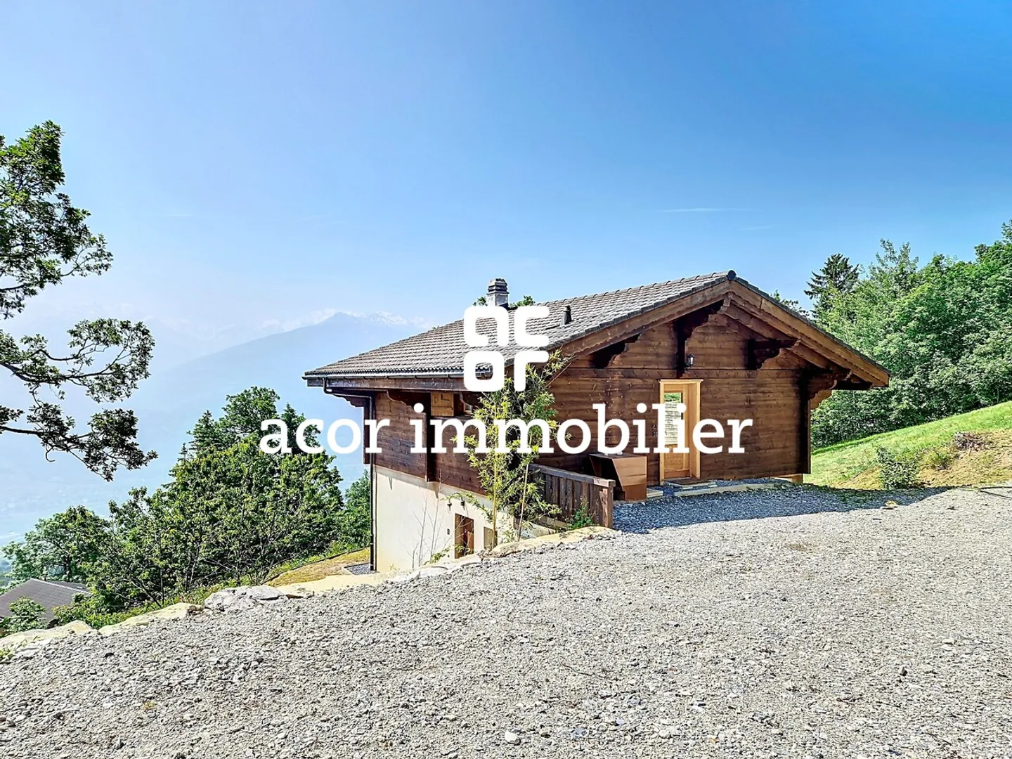 Chalet rénové avec vue et tranquillité à Arbaz! - Photo 5 sur 5