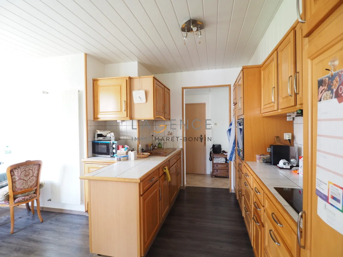 Residential building in the city center! - Photo 2 of 6