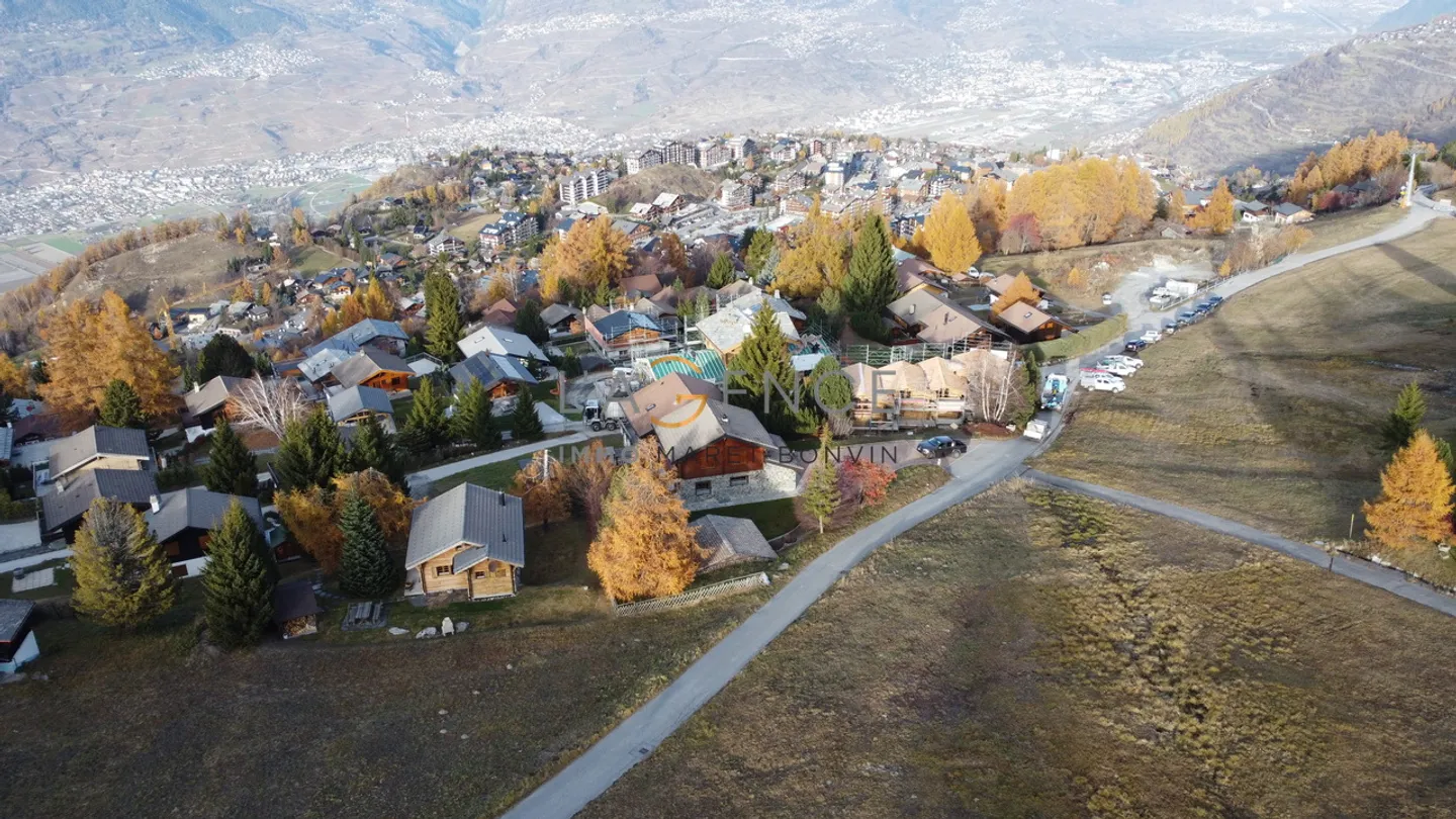 HAUTE NENDAZ - TERRENO EDIFICABILE DI 5'469 M2 - Foto 4 di 7
