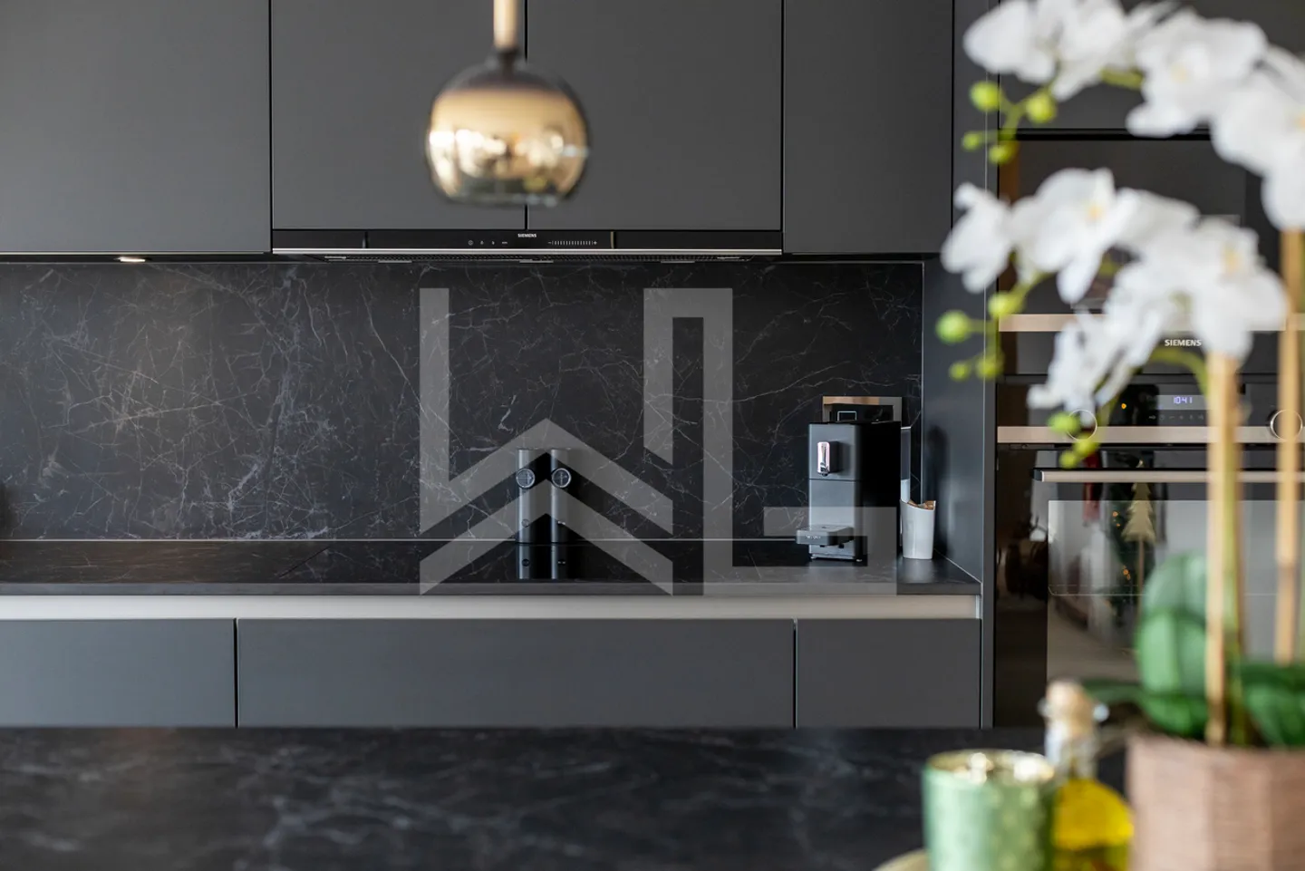 Appartement moderne entièrement rénové - Photo 5 sur 13