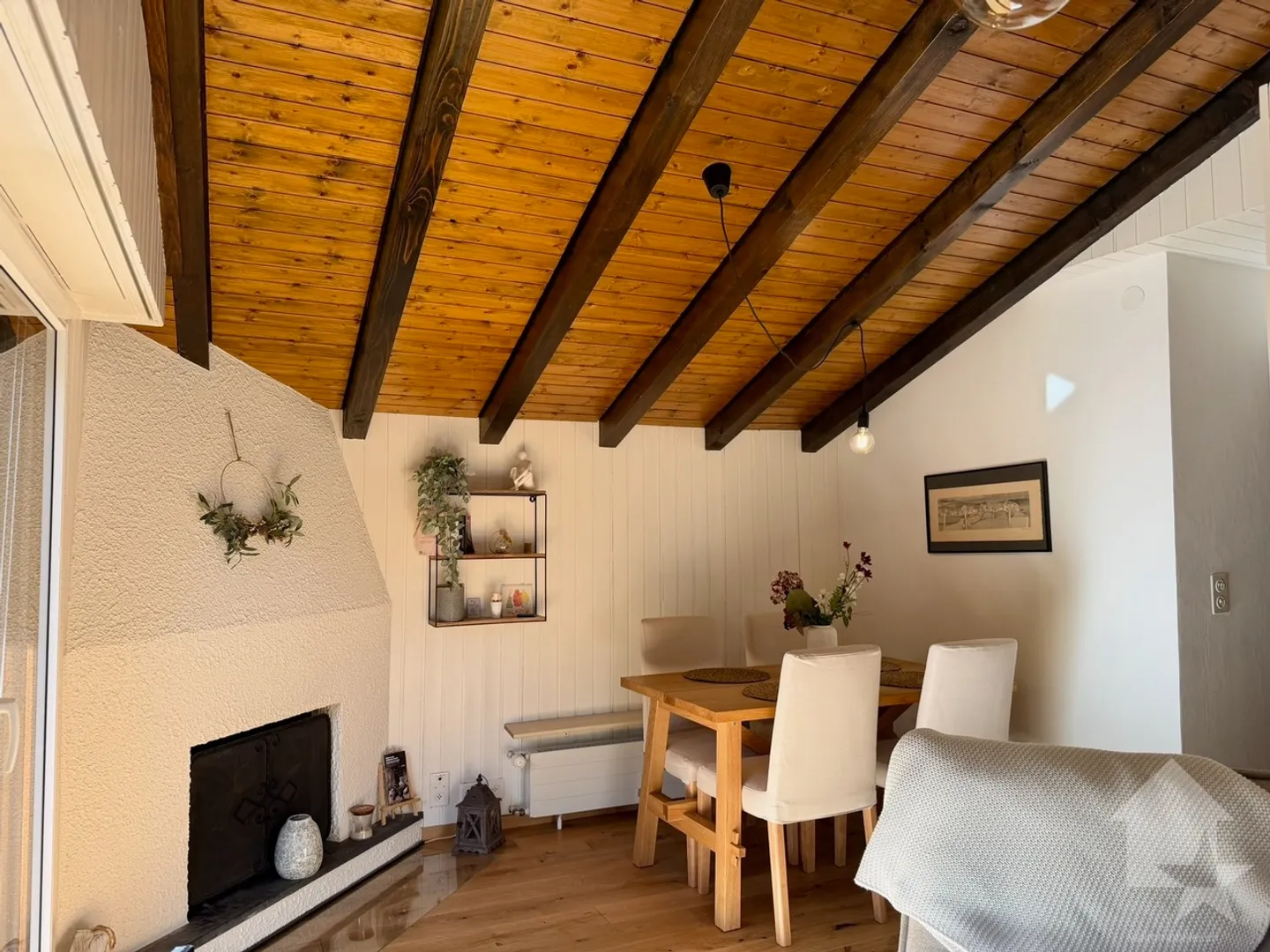 Charmant 2.5 pièces fraîchement rénové - Foto 4 di 13