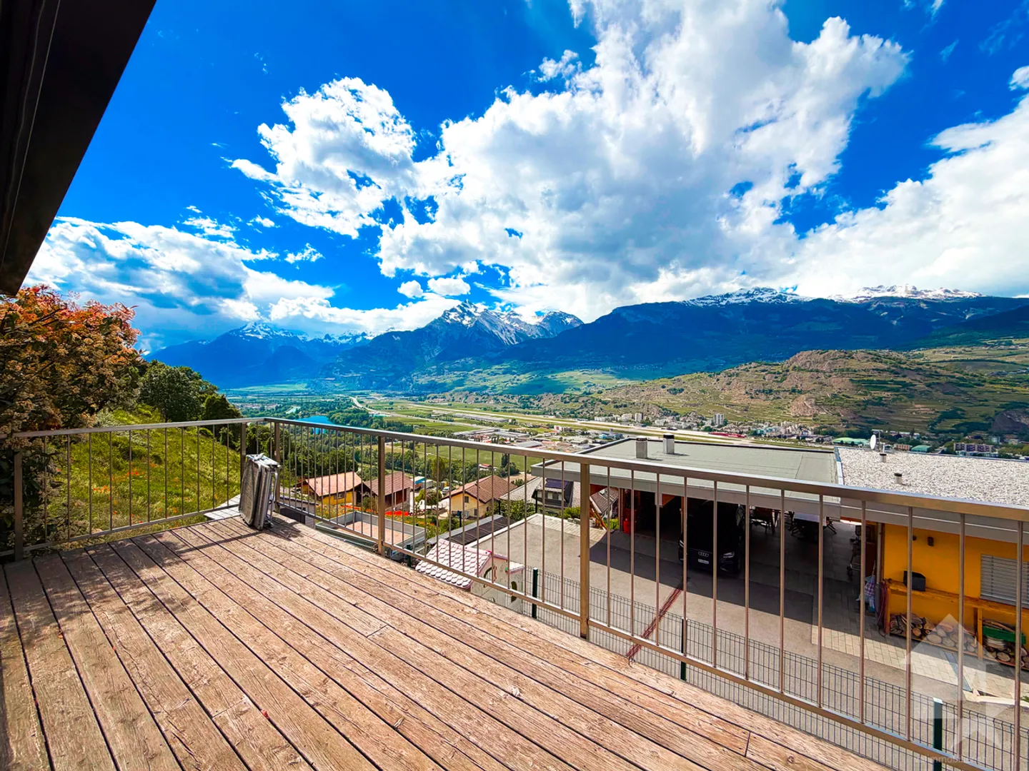 Superb house with panoramic view - Photo 1 of 13