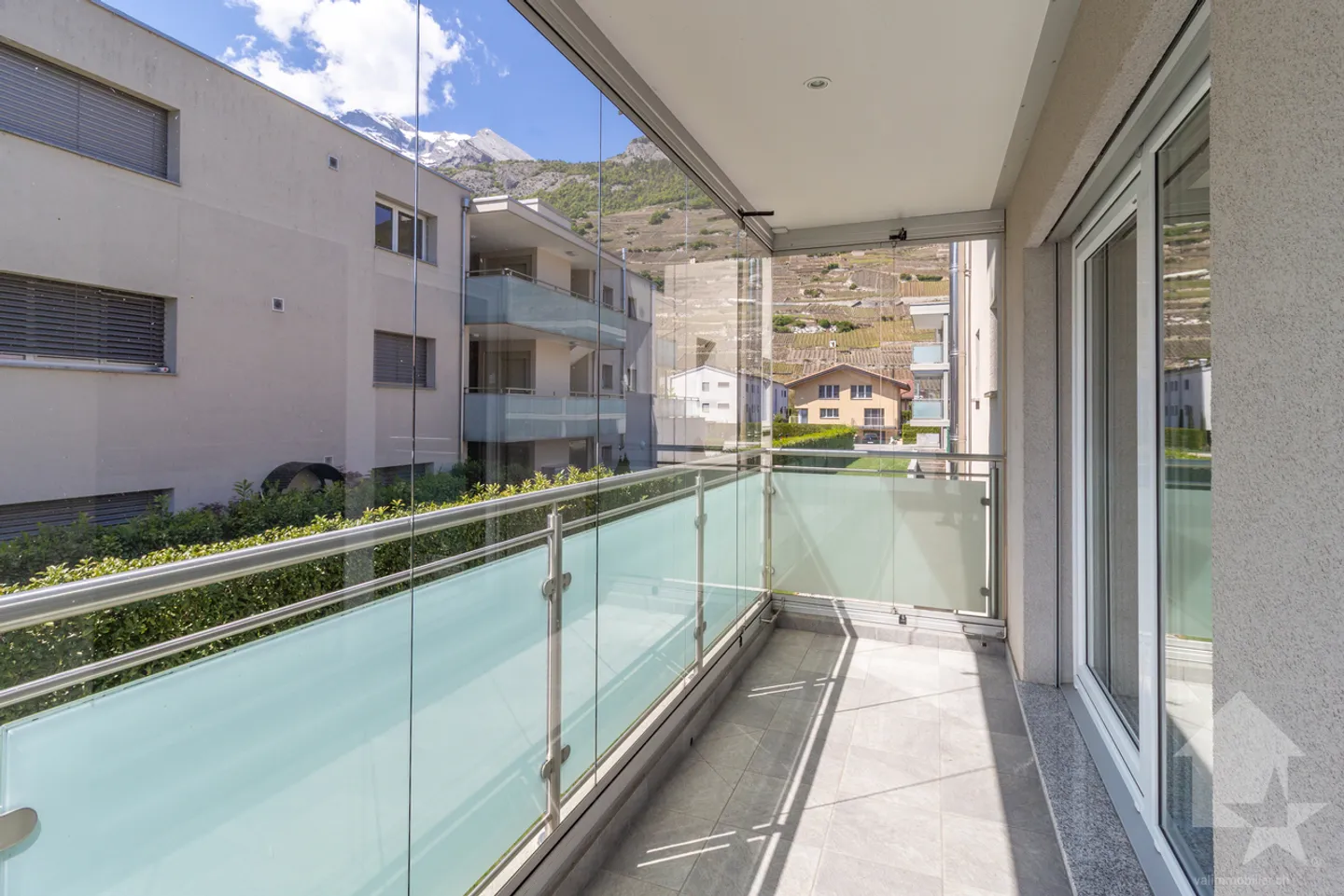 Spacieux appartement 4.5 pièces avec terrasse couverte de 34 m2 - Photo 6 sur 13