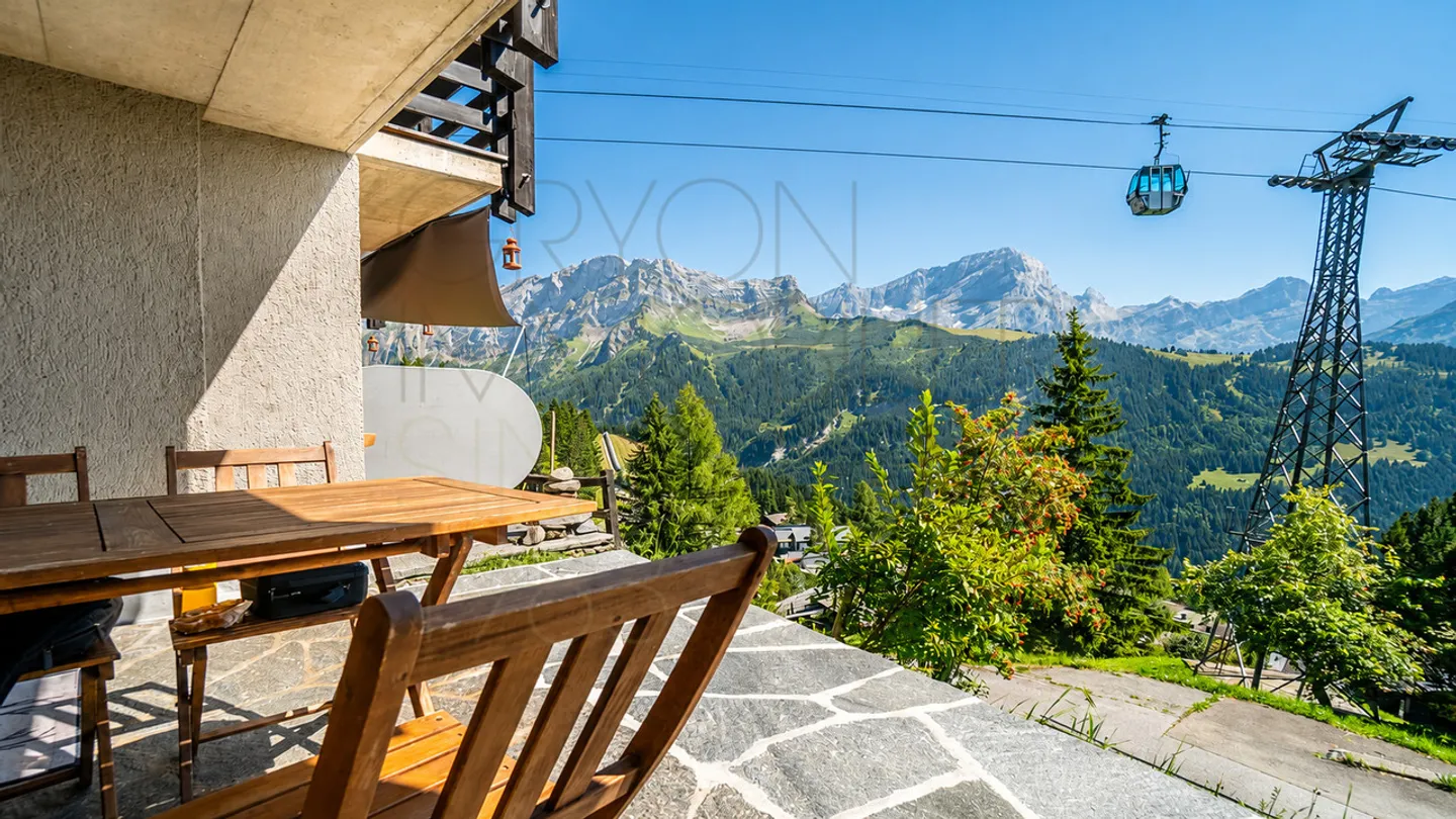 Charming Chalet with Mountain View - Photo 8 of 9