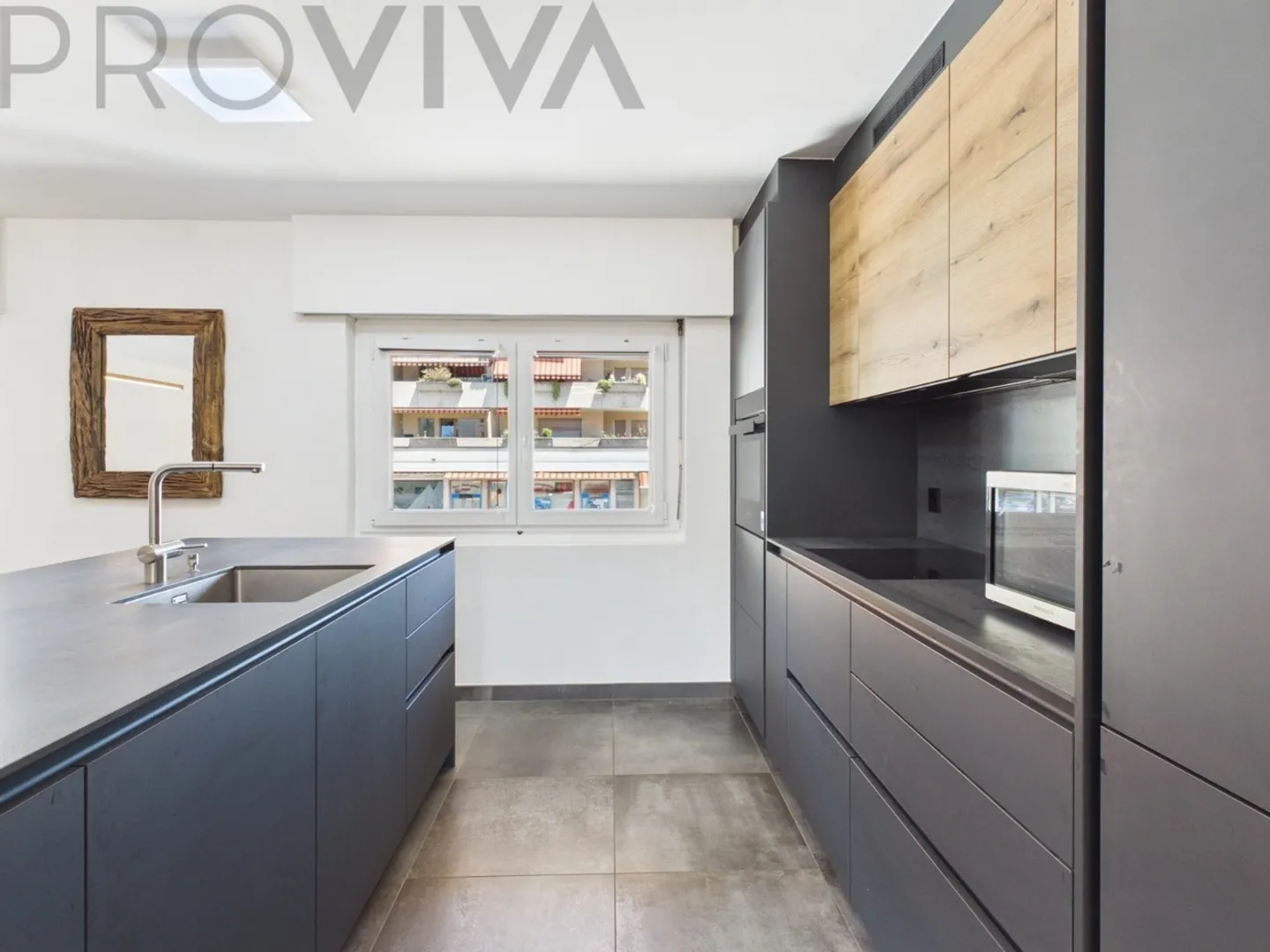 Appartement unique avec terrasse privée (92 m²) au cœur de Fully - Photo 3 sur 7