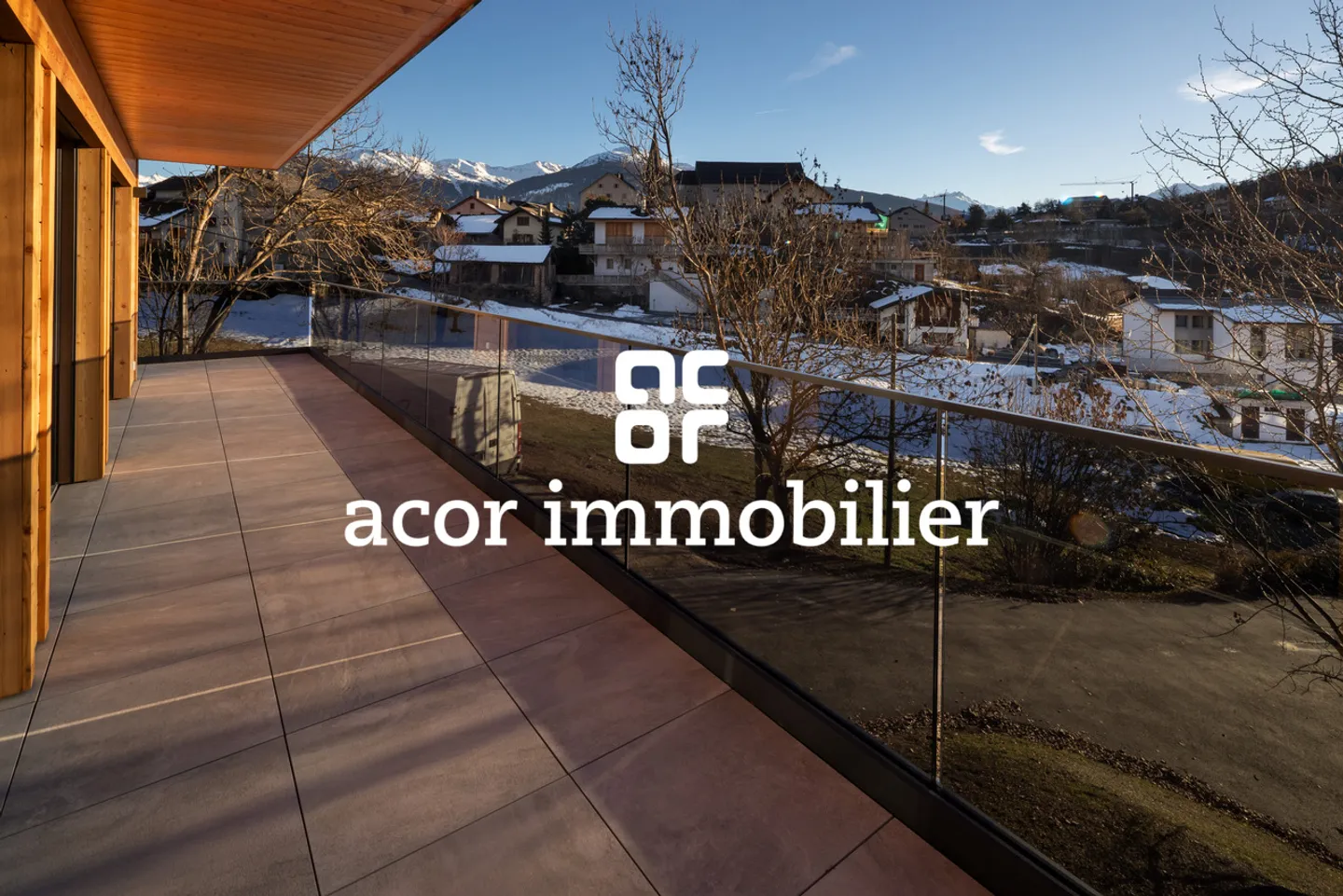 Chalet de Luxe avec Vue Époustouflante - Photo 2 sur 7