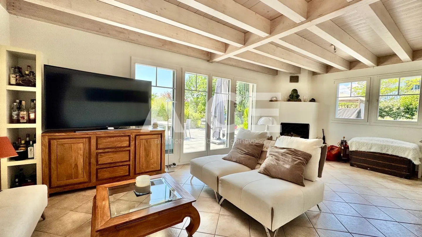 Elegante villa con bei volumi a Confignon - Foto 3 di 3