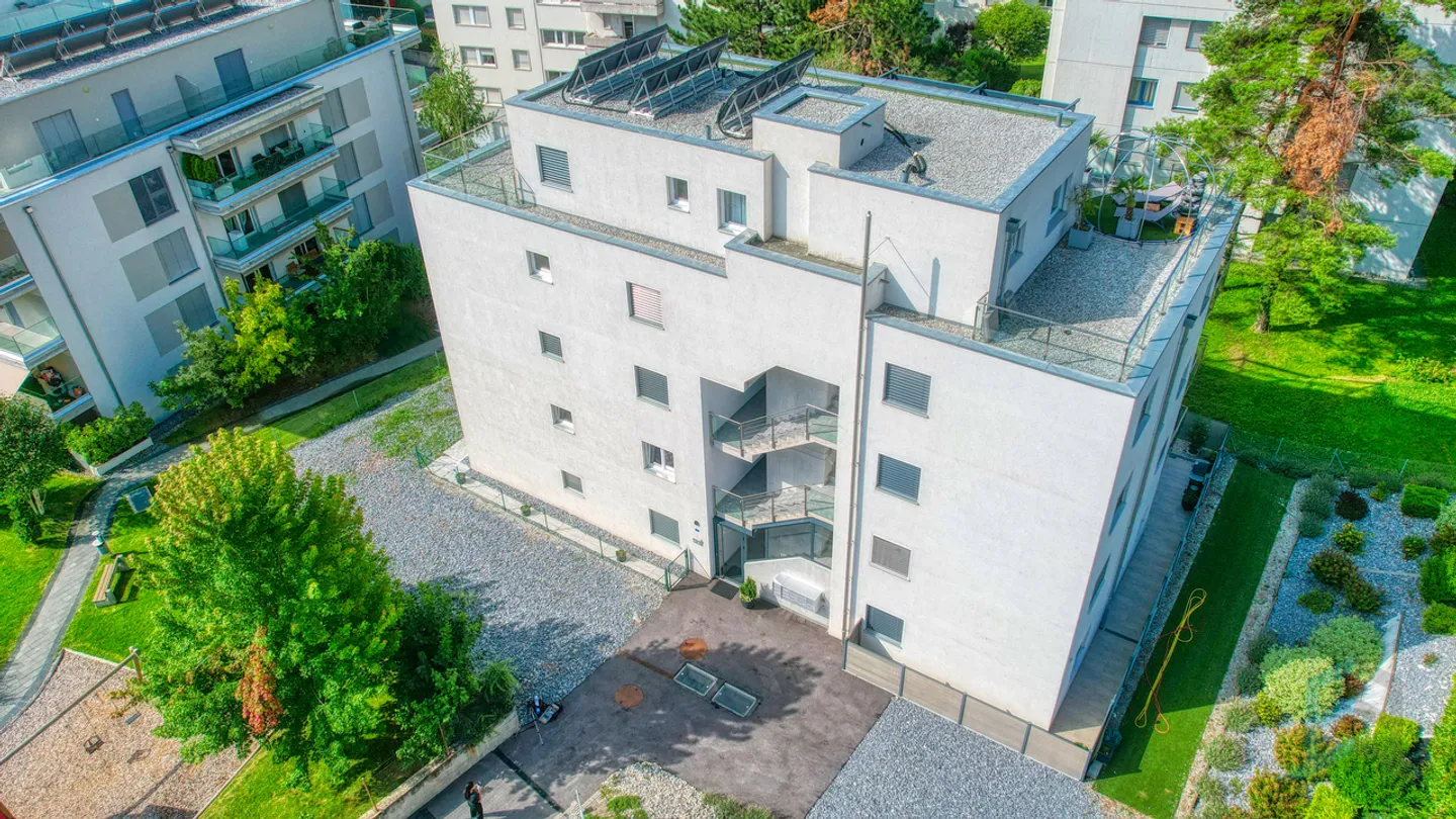 Esclusivo appartamento 3 ½ di 98m² in un quartiere a ovest di Sierre - Foto 1 di 13