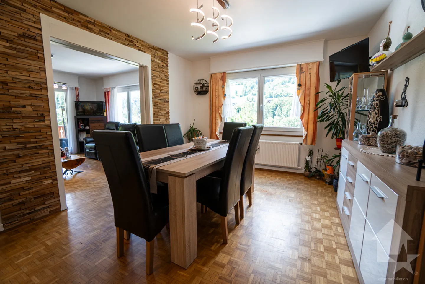 Spacious renovated villa in the center of the valley, sellable to foreigners - Photo 6 of 13