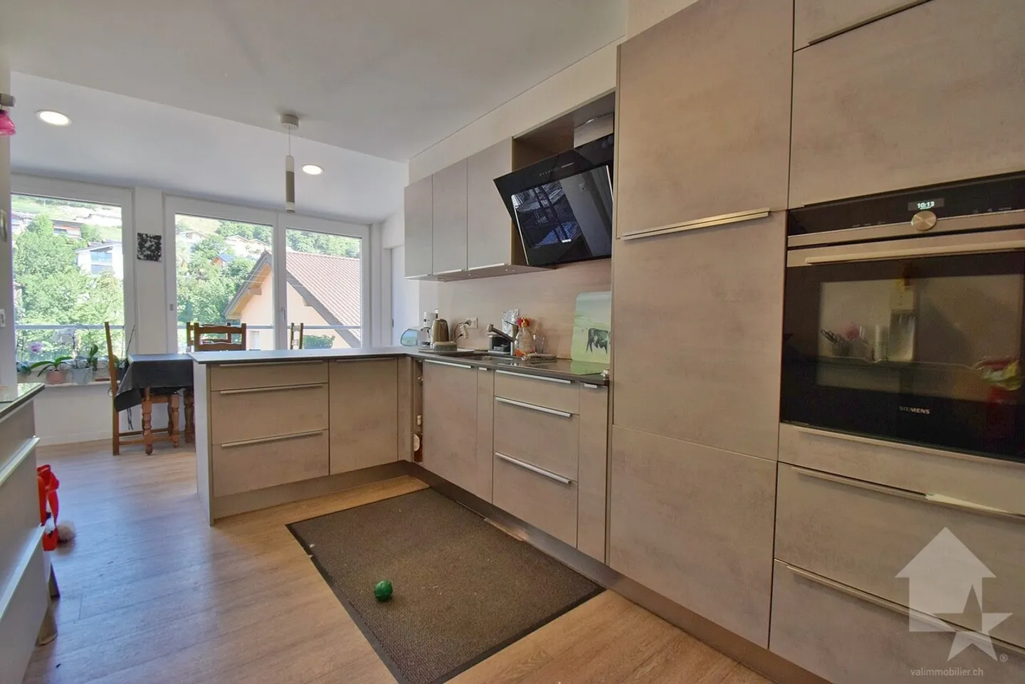 Edificio con 3 o 4 appartamenti, inclusi una stalla e un garage! - Foto 5 di 13