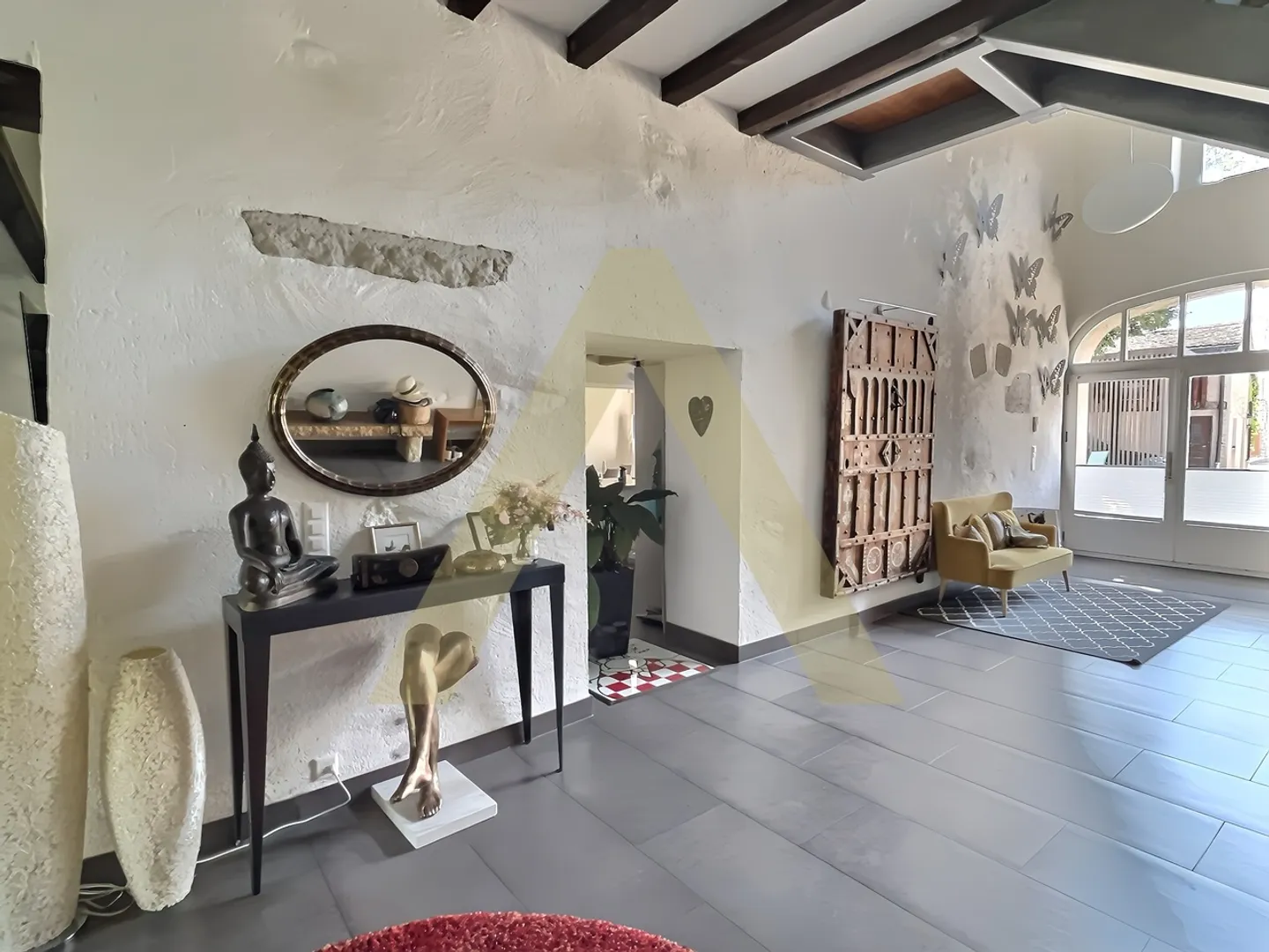 Maison de charme au centre du village - Photo 4 sur 12