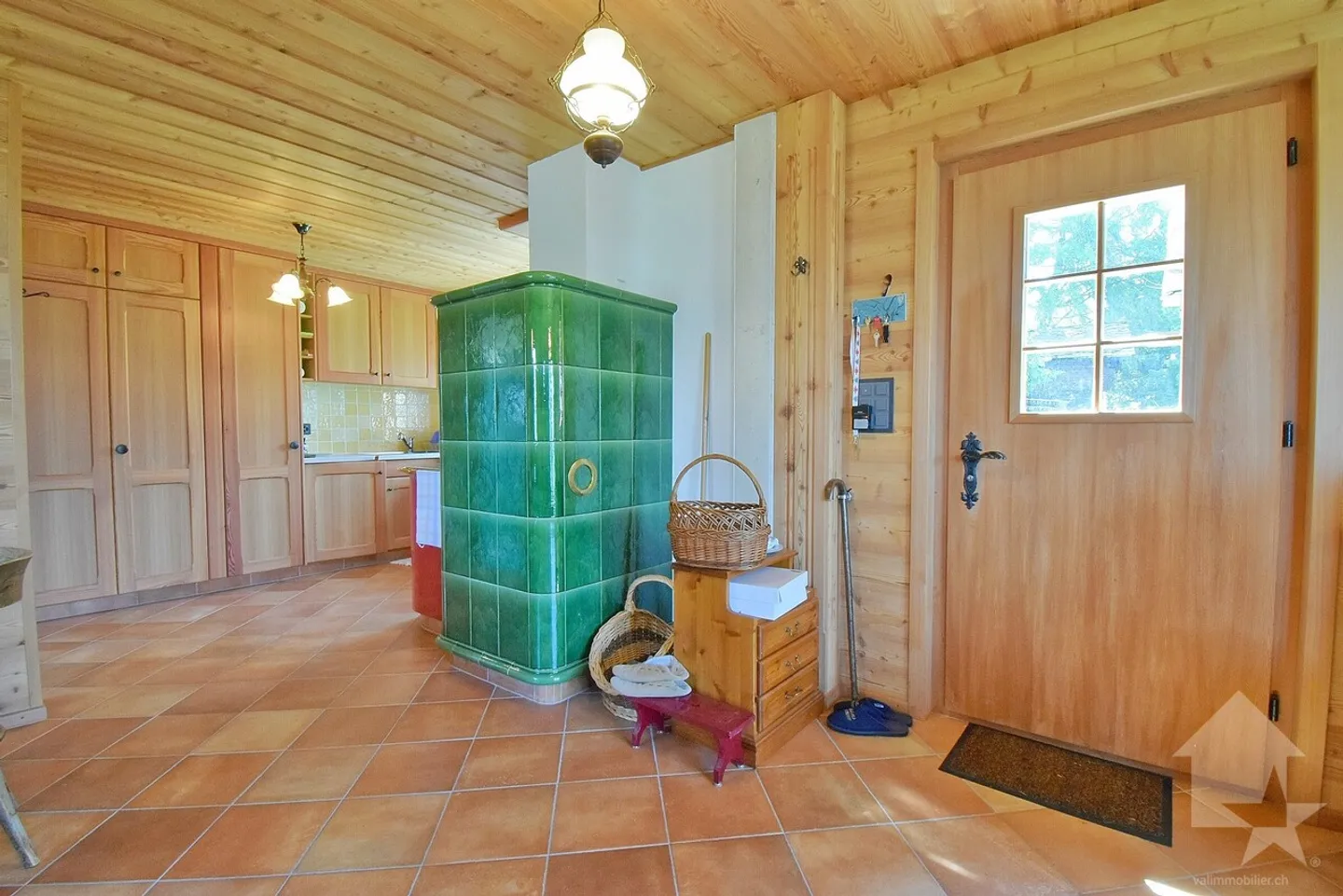 Magnificent mountain chalet in a quiet and spacious area - Photo 6 of 13