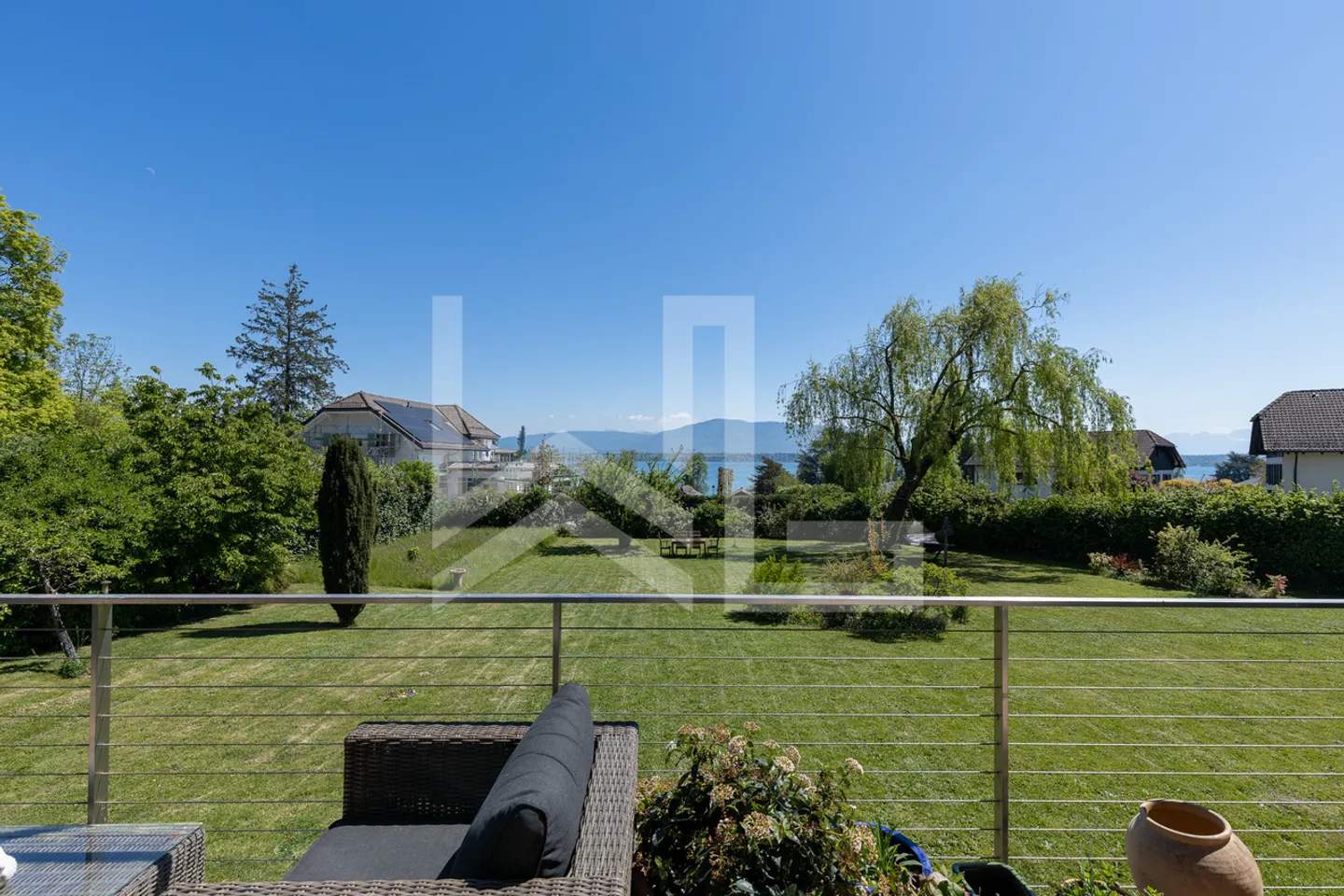 Propriété avec vue lac - Photo 5 sur 13