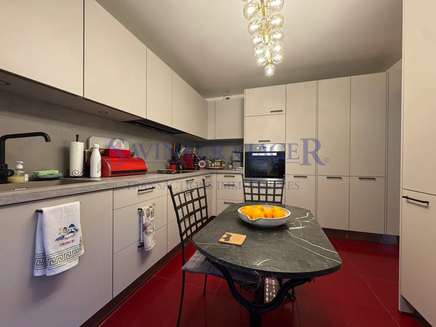 Beautiful apartment in occupied life annuity in a preserved environment - Photo 5 of 12