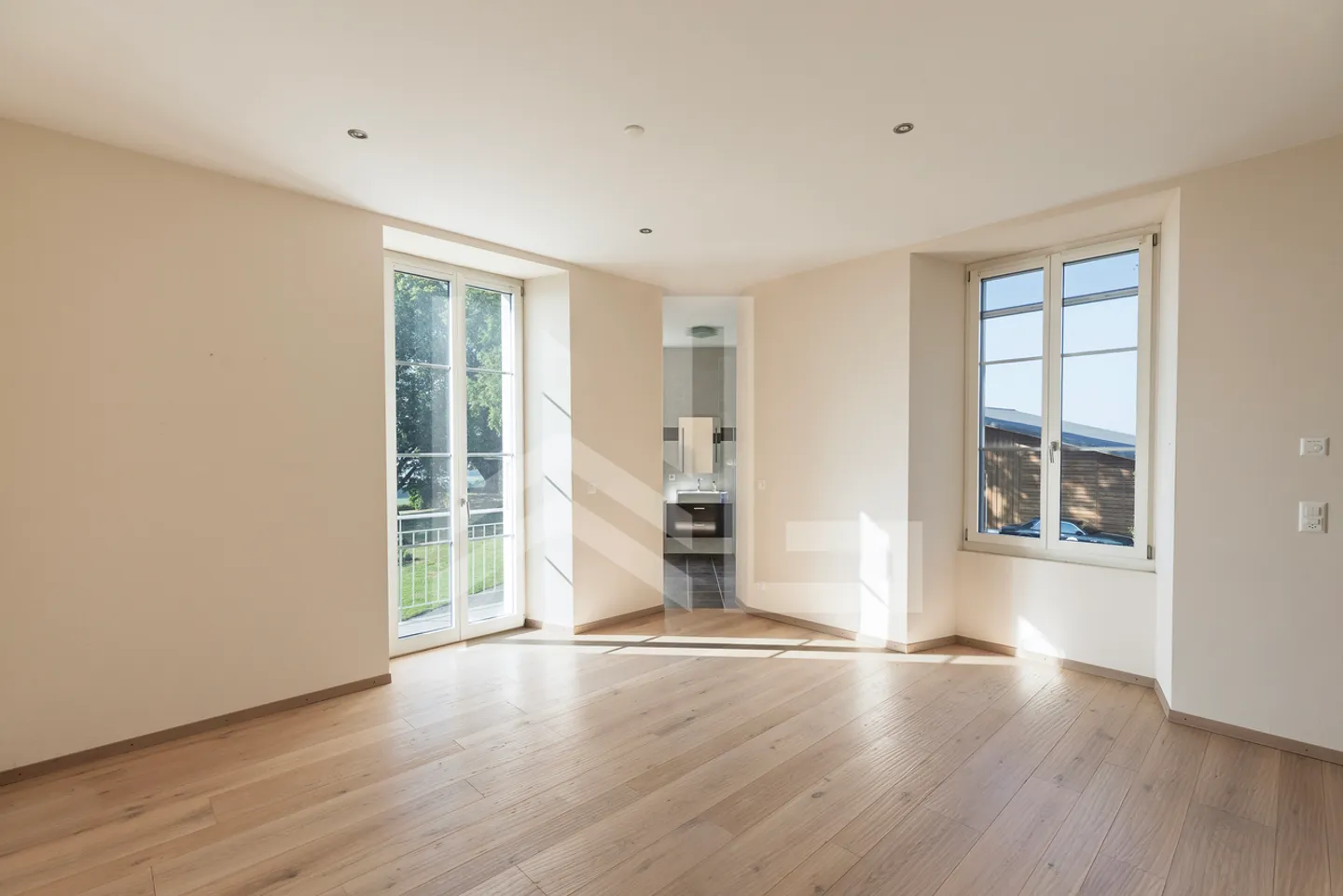 Charming and Characterful House with Panoramic View - Photo 11 of 13