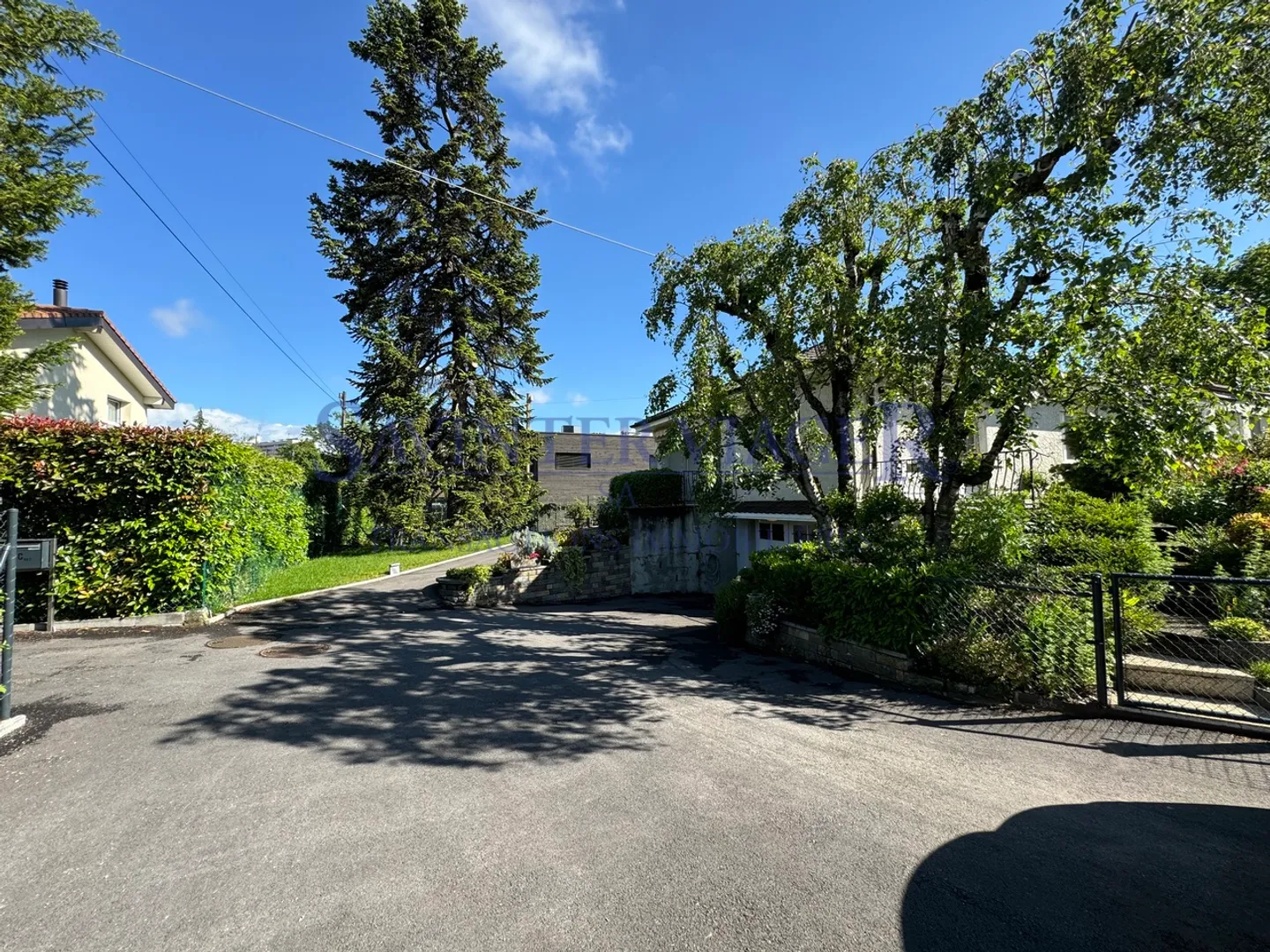 Plan-les-Ouates, Haus in einem Villenviertel - Besetzte Leibrente - Foto 2 von 11