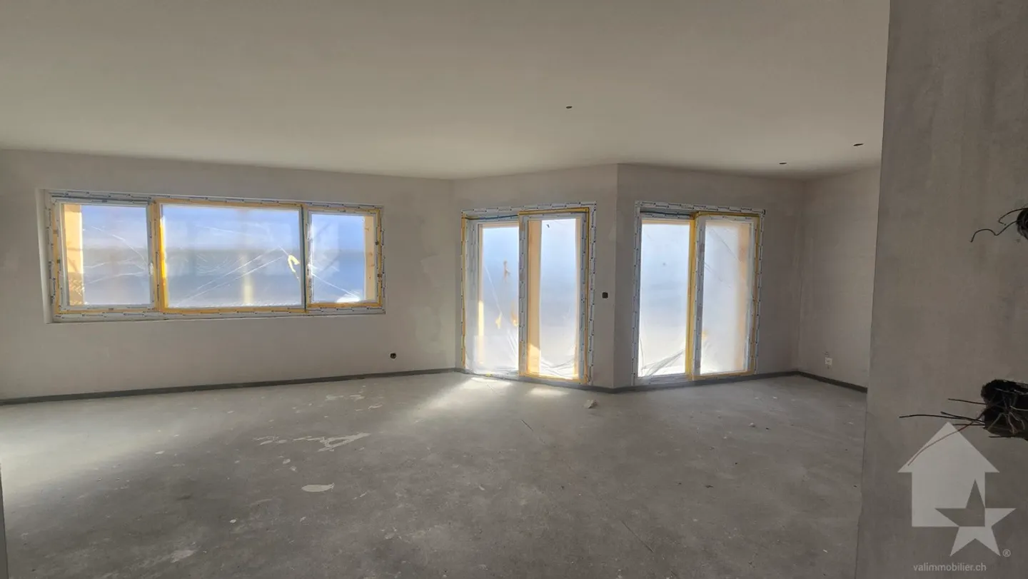 Appartamento nuovo di 4,5 locali di 139m2 a Botyre quartiere Rougenan - Foto 3 di 13