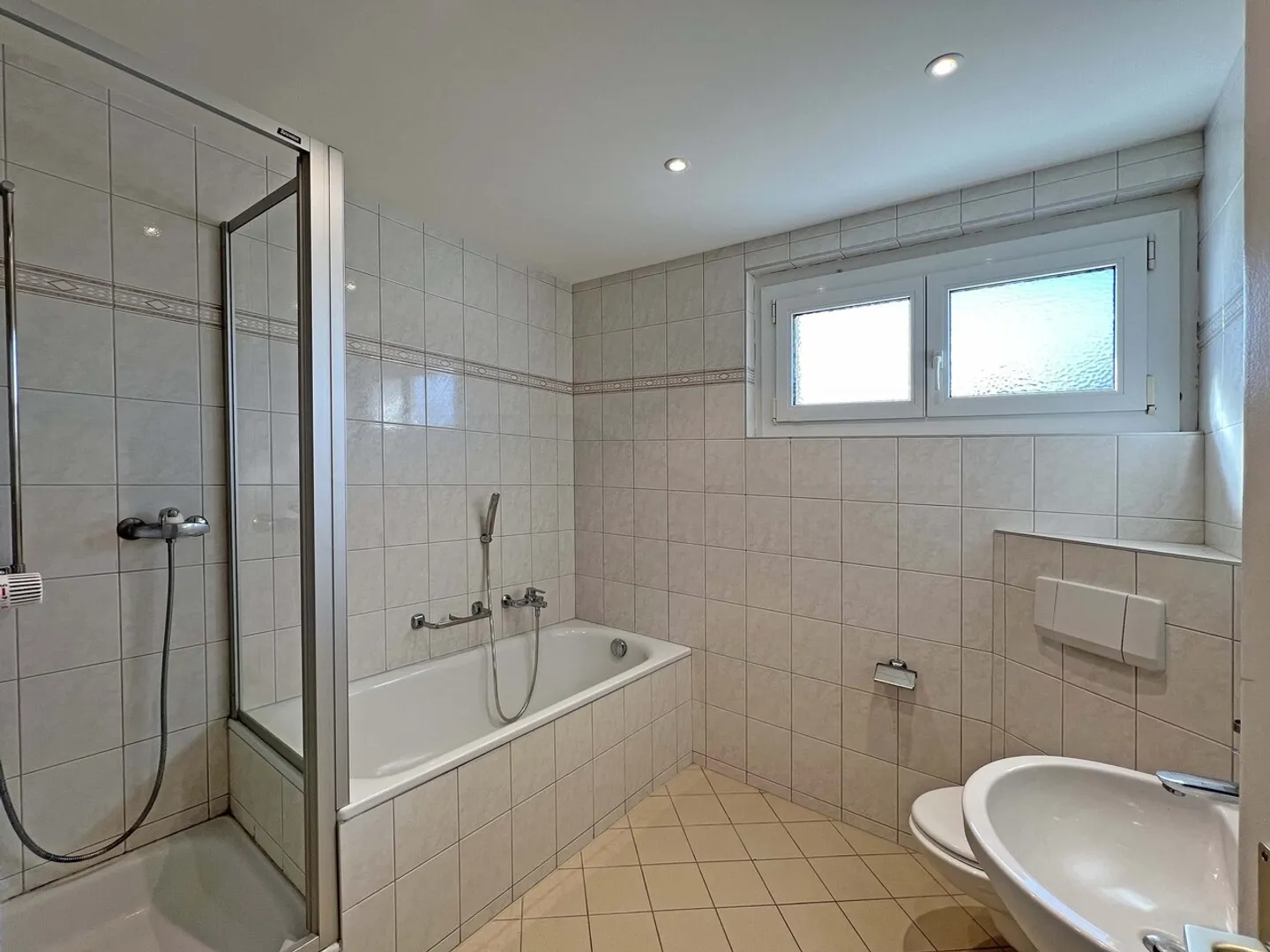 4.5-room apartment at the top of the building - Photo 4 of 11