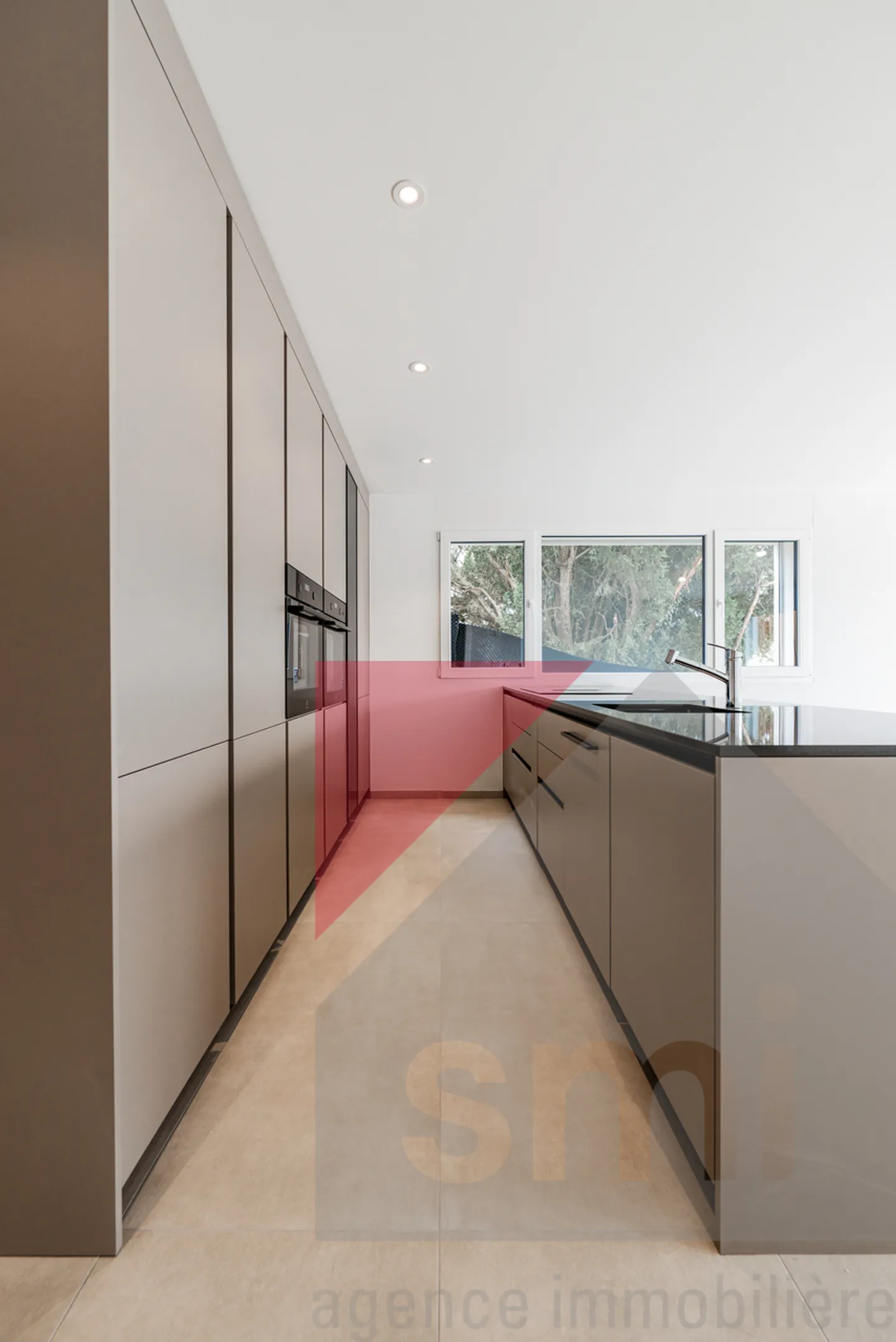 New 5-room villa with a 50m2 living space! - Photo 12 of 13