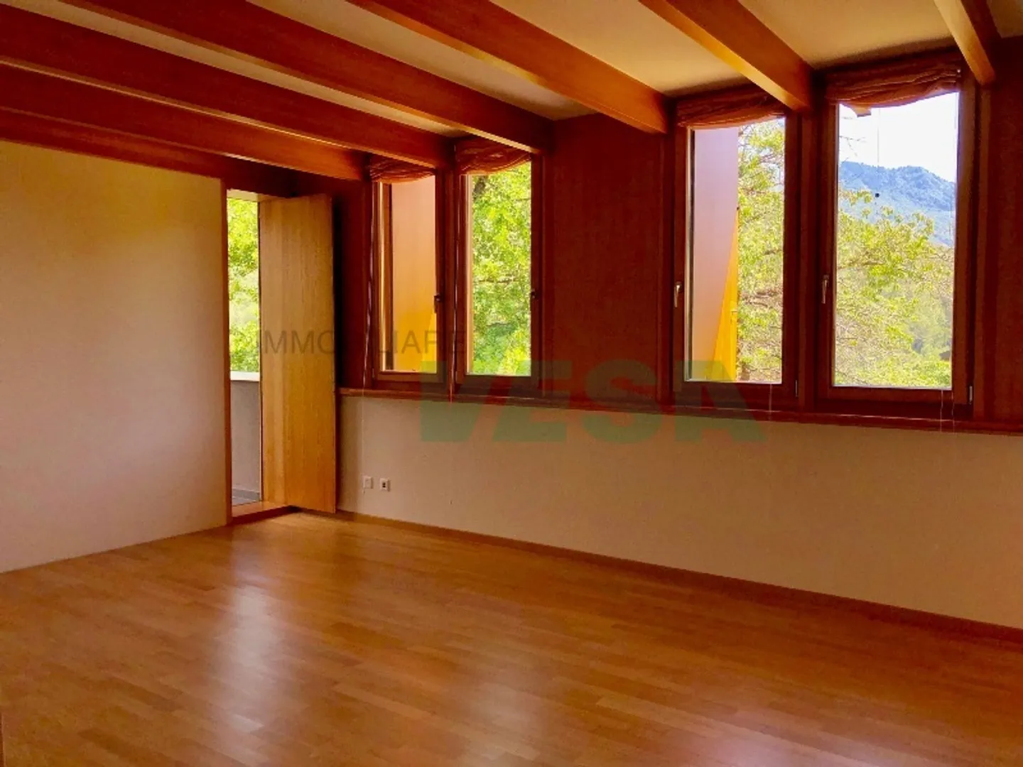 Komfortable und geräumige moderne Villa in idyllischer Lage - Foto 6 von 11