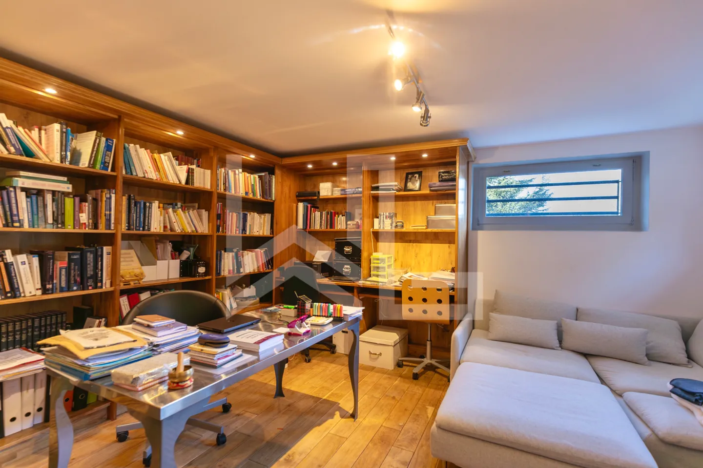 Family Villa in Corsier: Brightness, Space, and Well-being - Photo 9 of 13