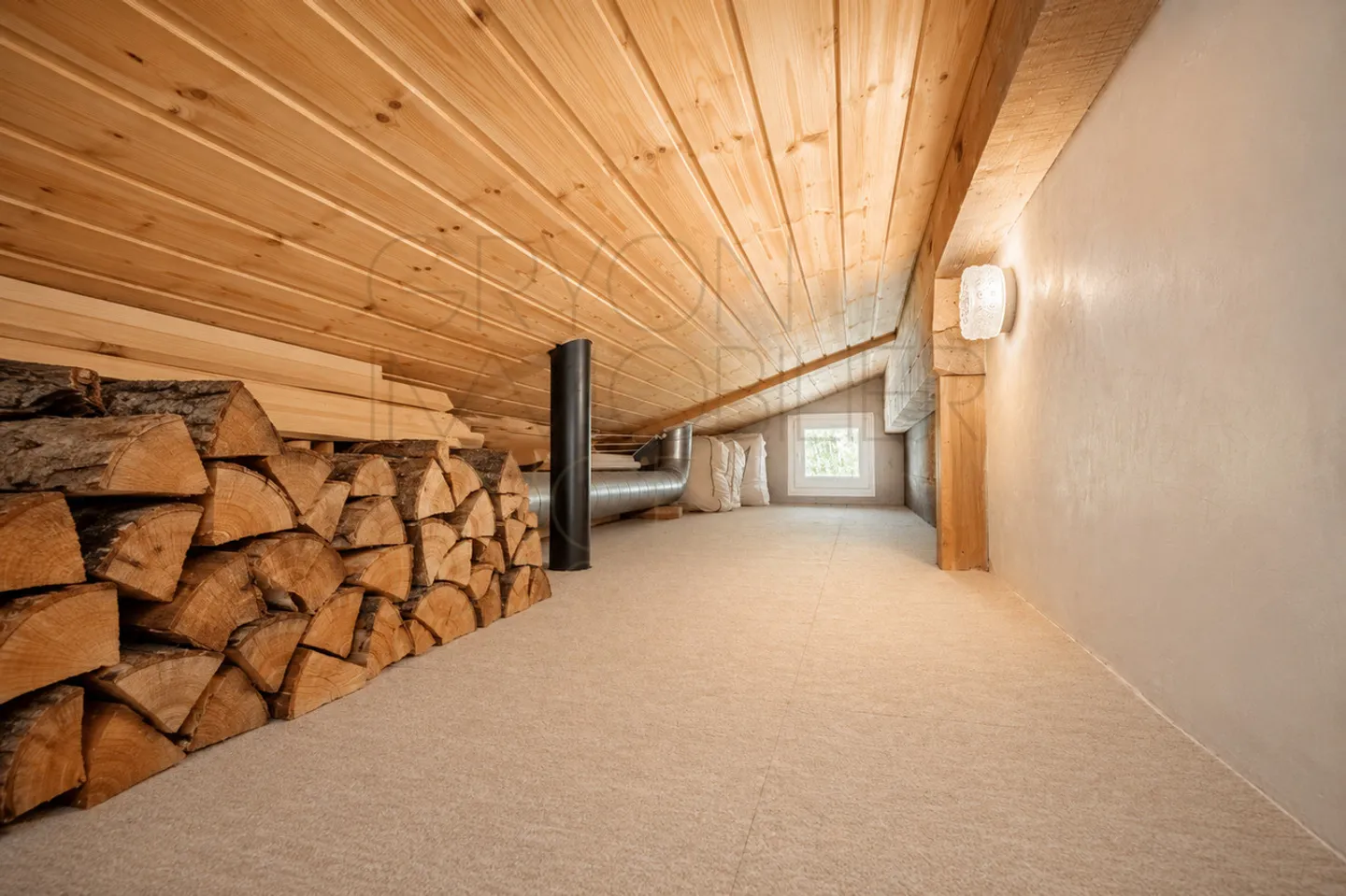 2,5-Zimmer-Wohnung in Arsets mit Balkon und Dachboden - Foto 10 von 12
