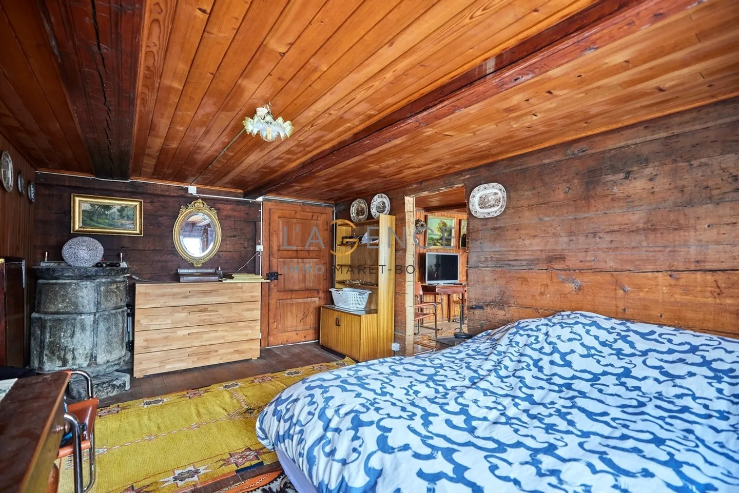 CHARACTER VILLAGE HOUSE IN ST-GERMAIN (SAVIESE) - Photo 7 of 13