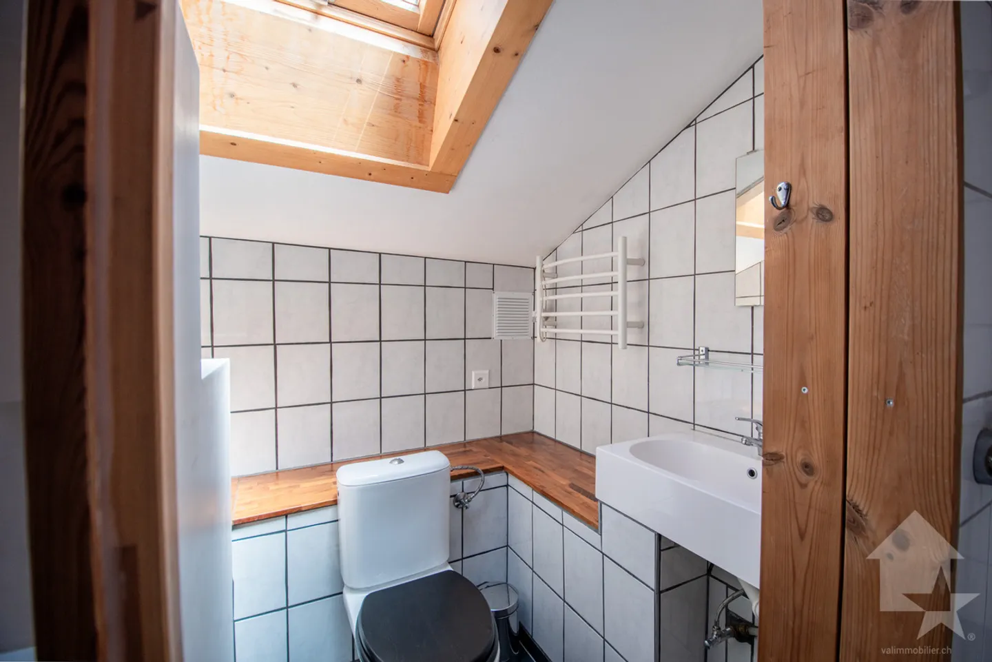 Chalet charmant avec jardin - Photo 6 sur 13