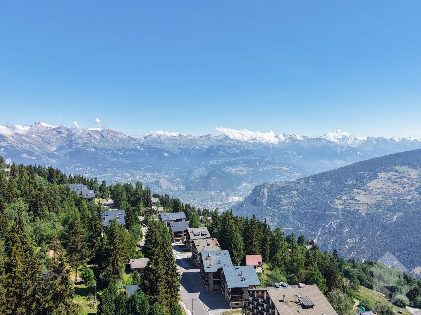 Apartment at the foot of the slopes of the 4 Valleys with panoramic view - Photo 9 of 13