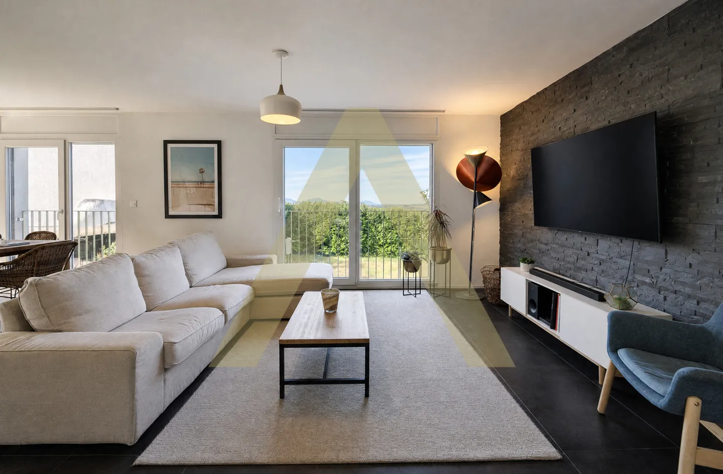 A pleasant family apartment with a view of the countryside - Photo 2 of 13