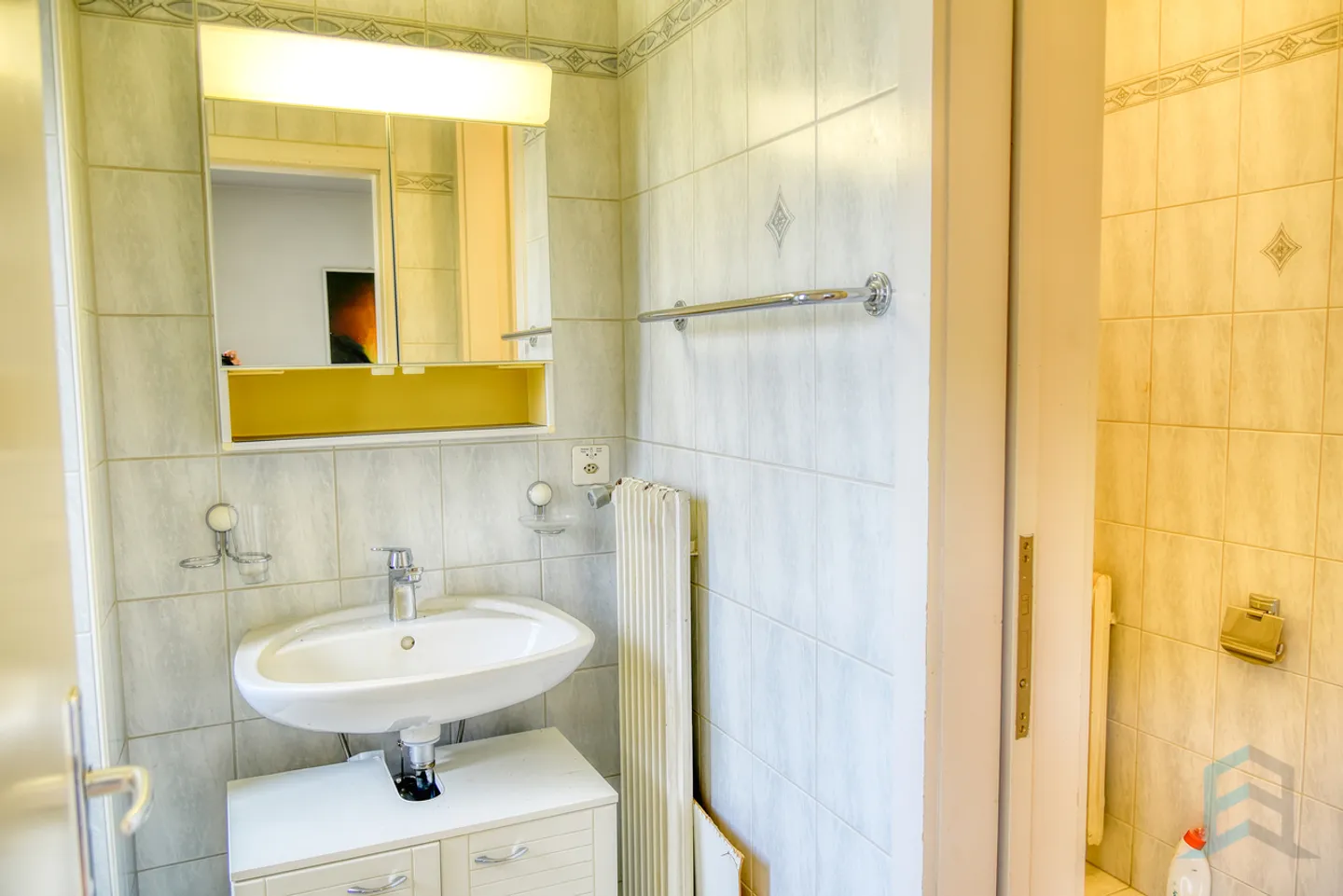 Exclusive Beautiful 3 ½ Room Apartment Close to the Center - Photo 8 of 13