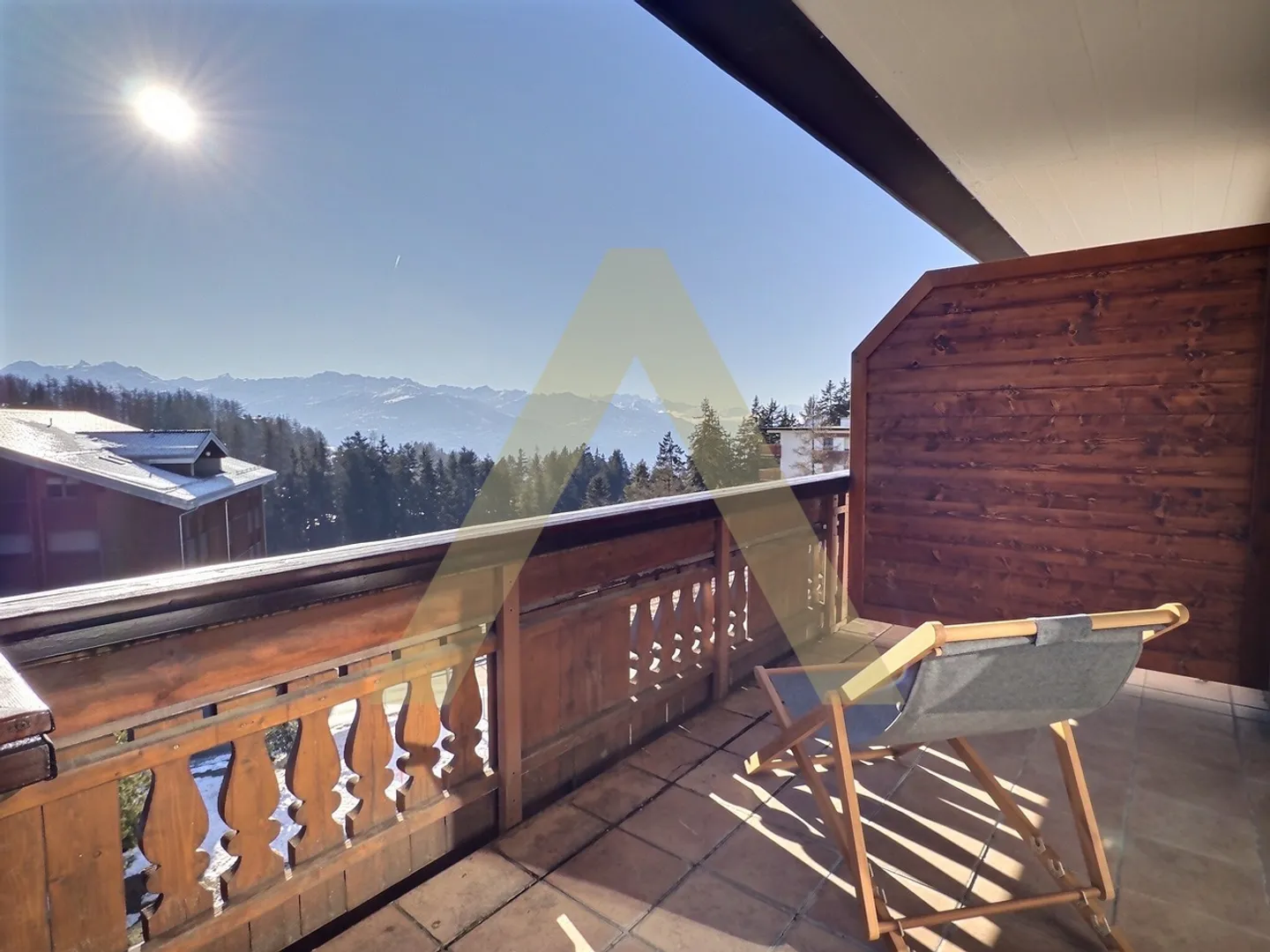 Möblierte 3,5-Zimmer-Wohnung mit großem Balkon und Zugang zum Spa - Foto 3 von 13