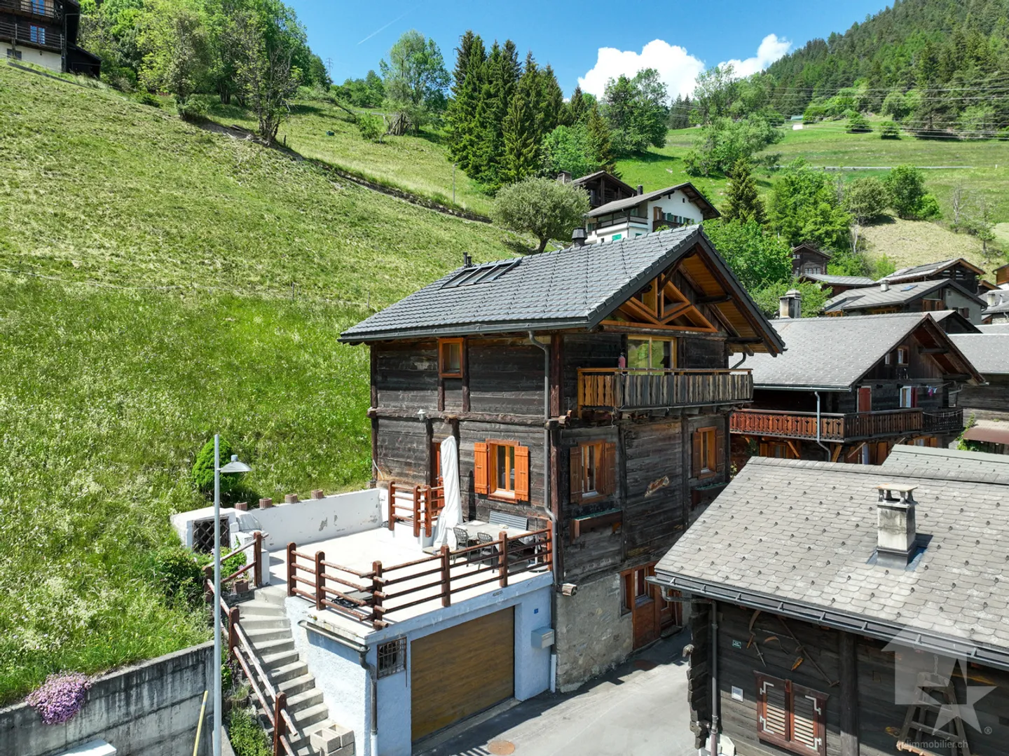 Chalet with Independent Studio - Photo 1 of 13
