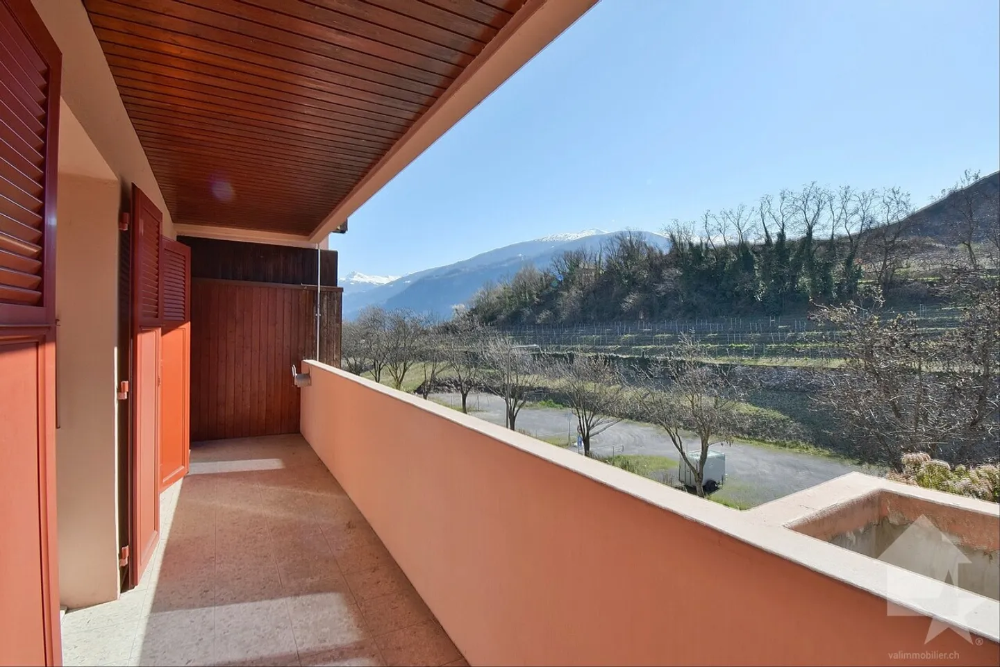 Villa spaziosa con doppio box vicino al centro di Sion! - Foto 13 di 13