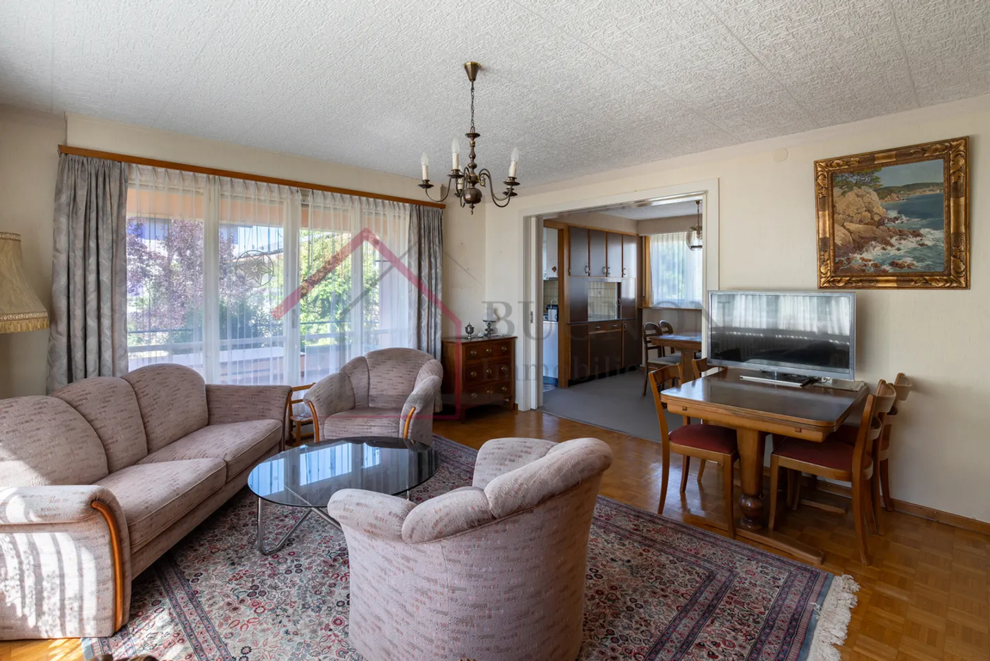 Detached house on a beautiful plot of 692 m² - Photo 4 of 13