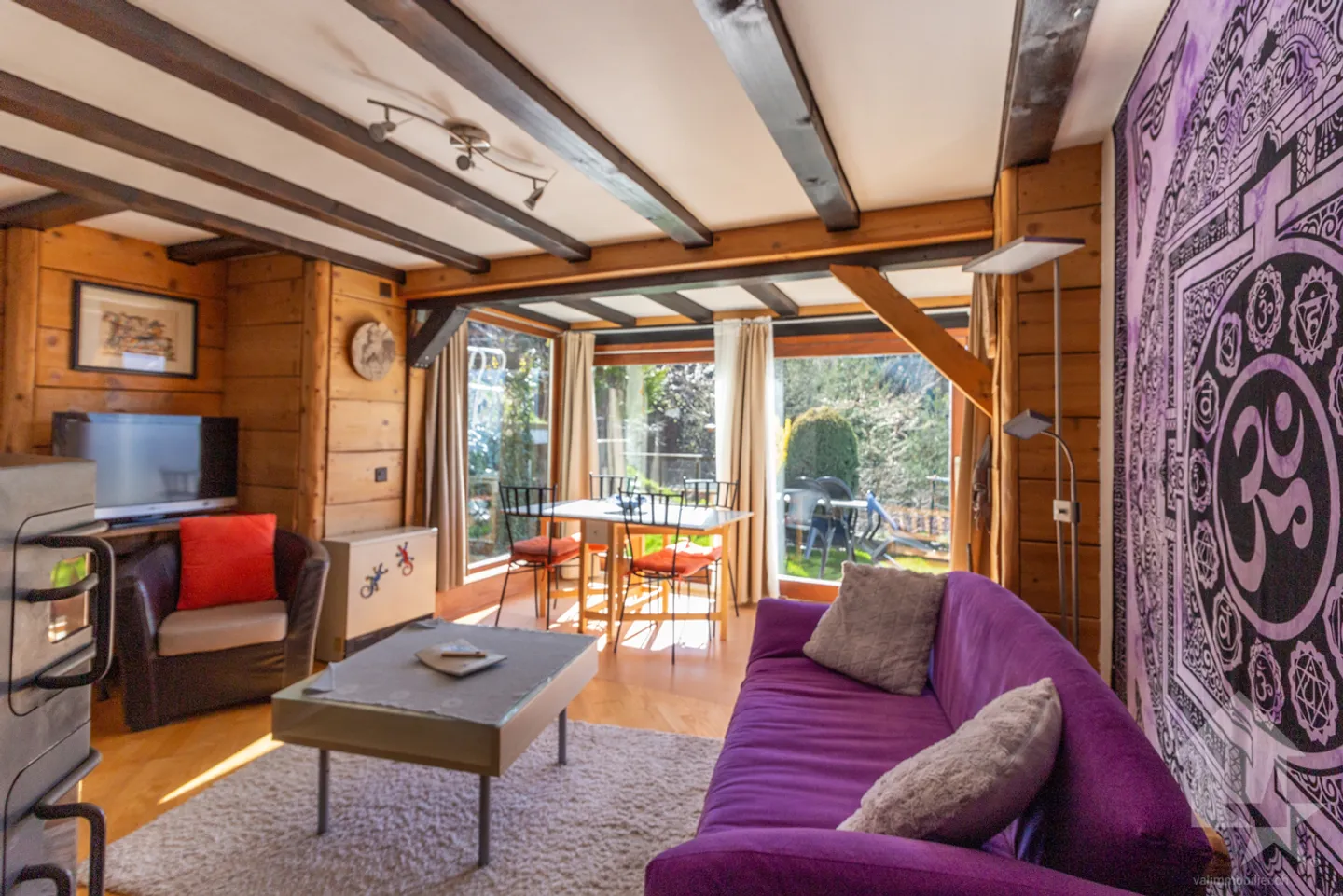 Charaktervolles Chalet mit zwei Wohnungen, idealer Lage und Aussicht - Foto 10 von 13