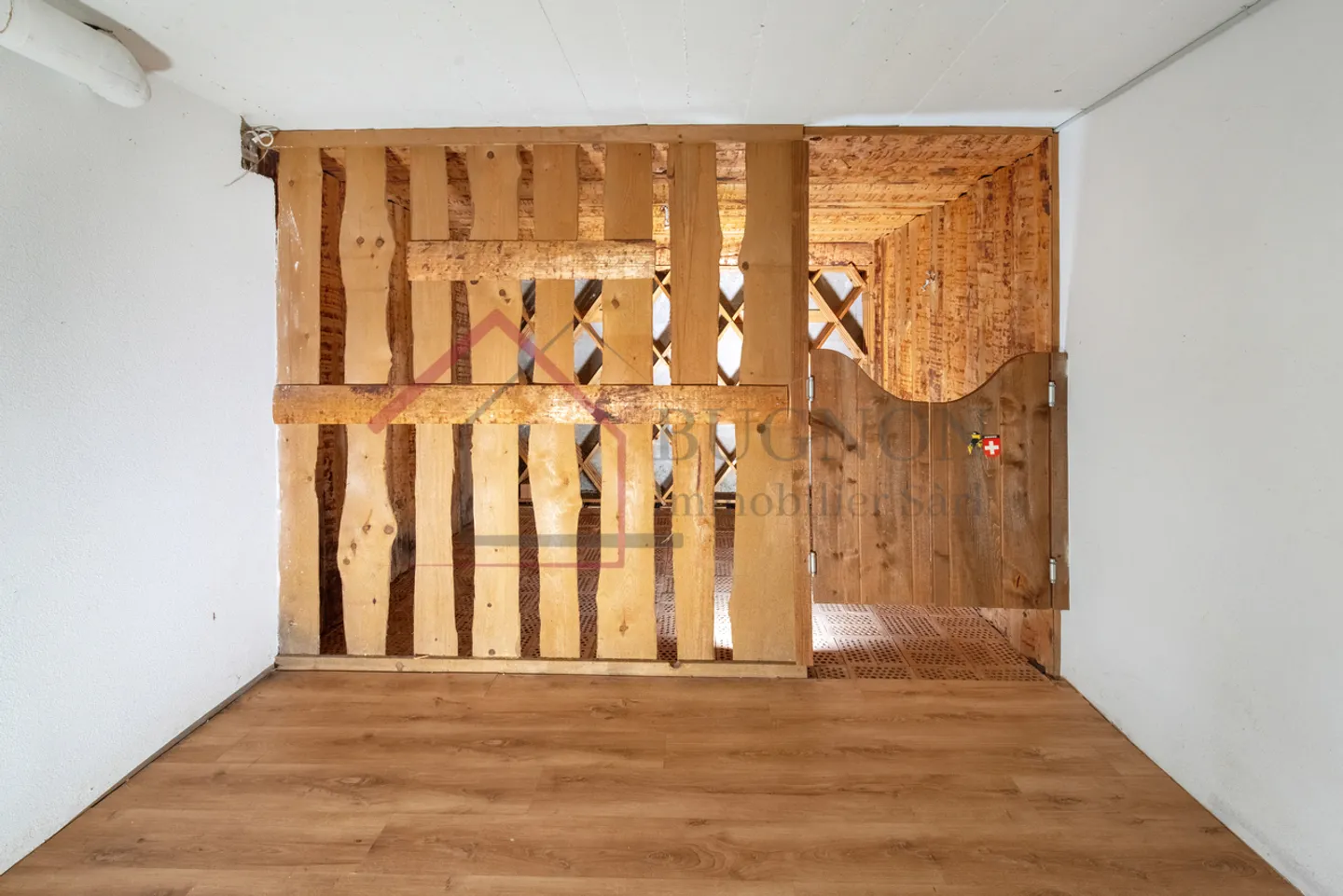 VILLA FAMILIALE AVEC JARDIN ET ENVIRONNEMENT CALME - Photo 8 sur 13