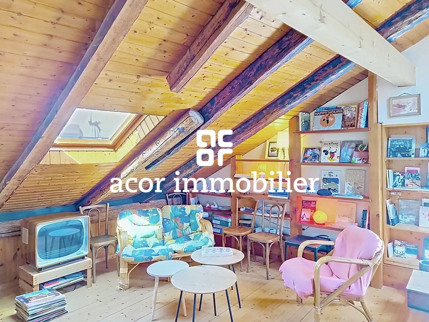 Village house with potential in the heart of Chamoson - Photo 3 of 7